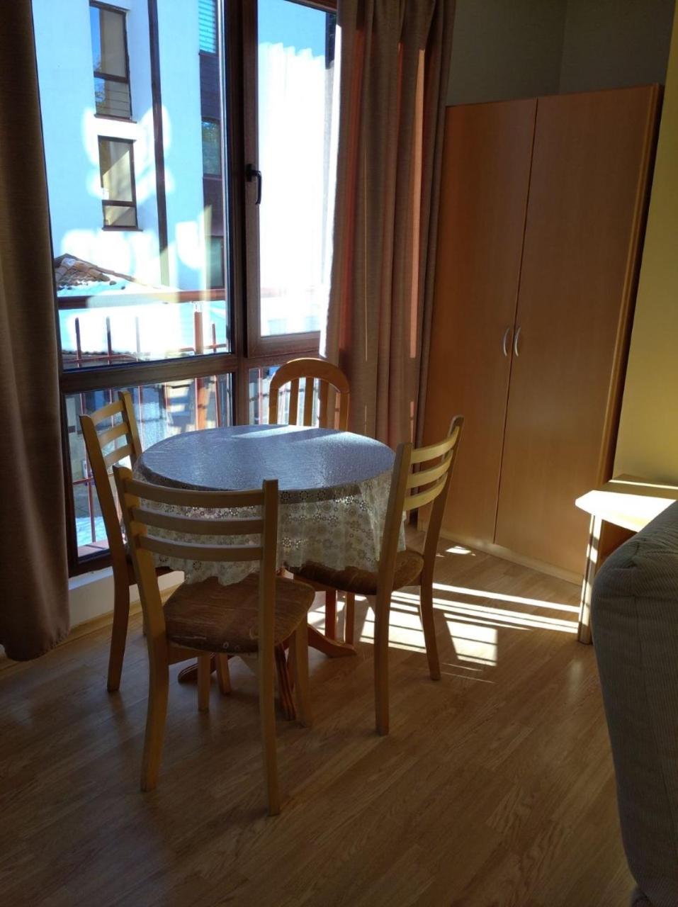 One-Bedroom Apartment - Photo 6