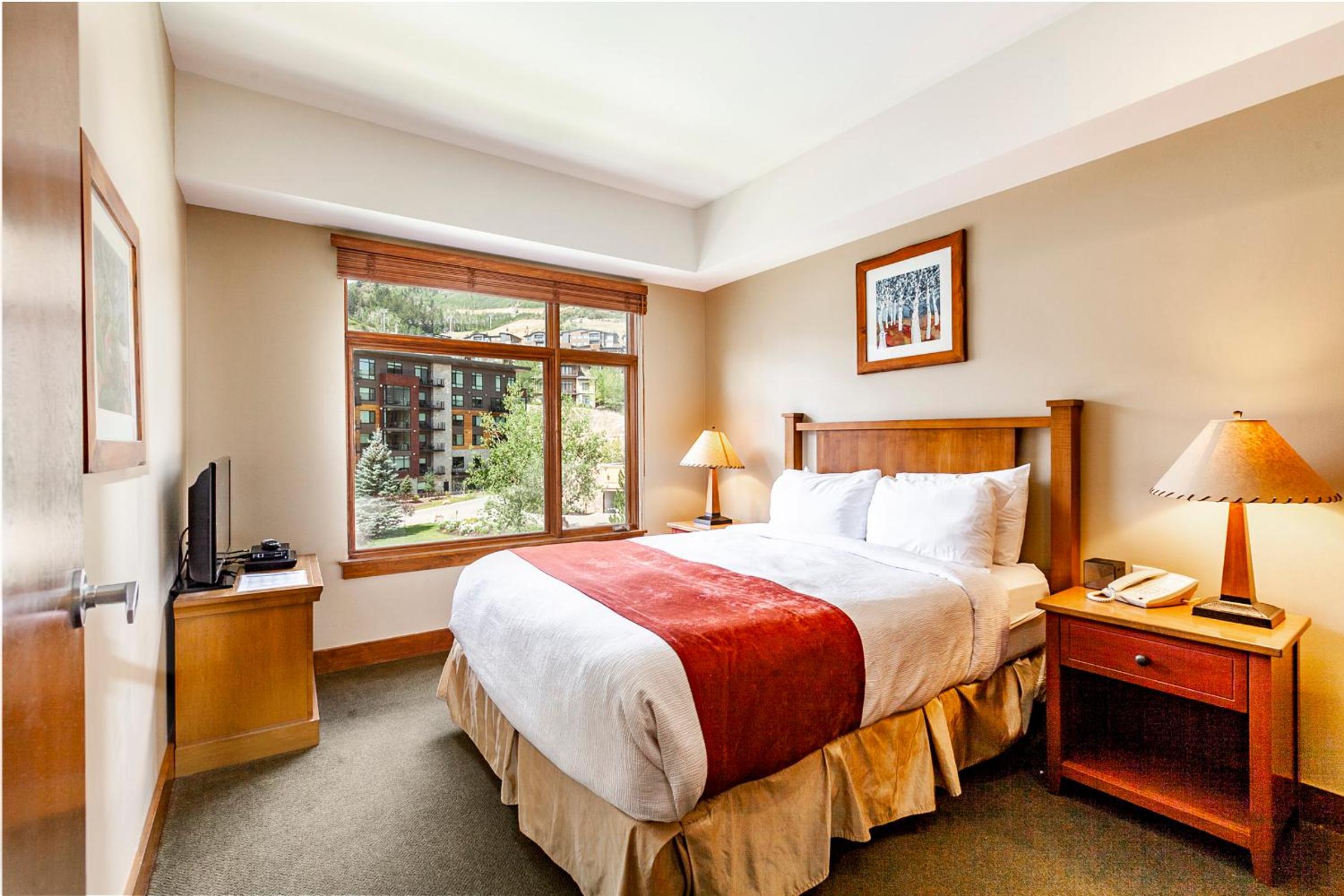 2 Bedroom Condominium  - Photo 3