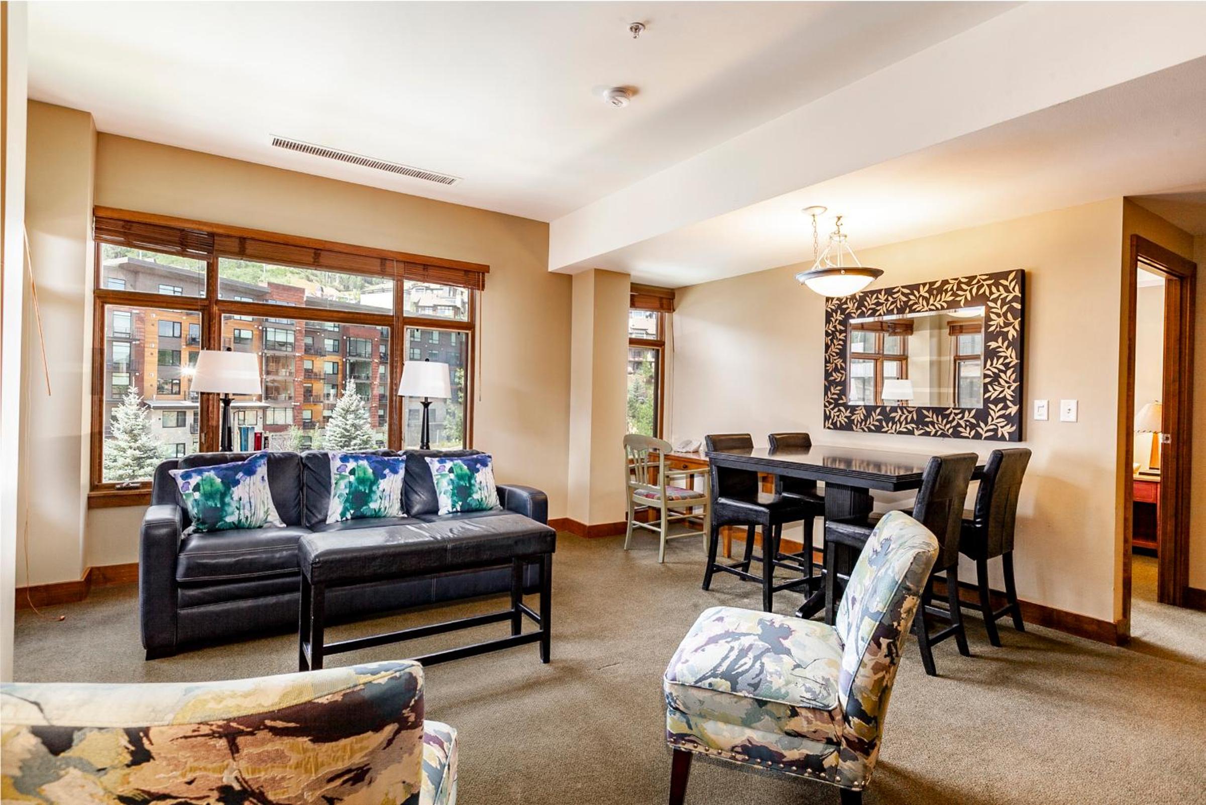2 Bedroom Condominium  - Photo 6