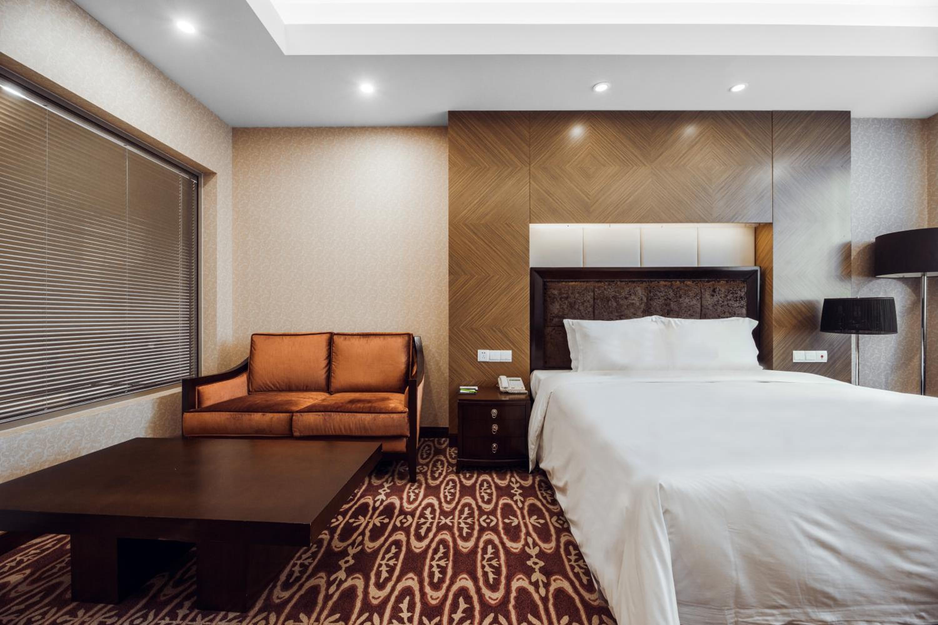 King Room with Two King Beds - Non-Smoking photo 1