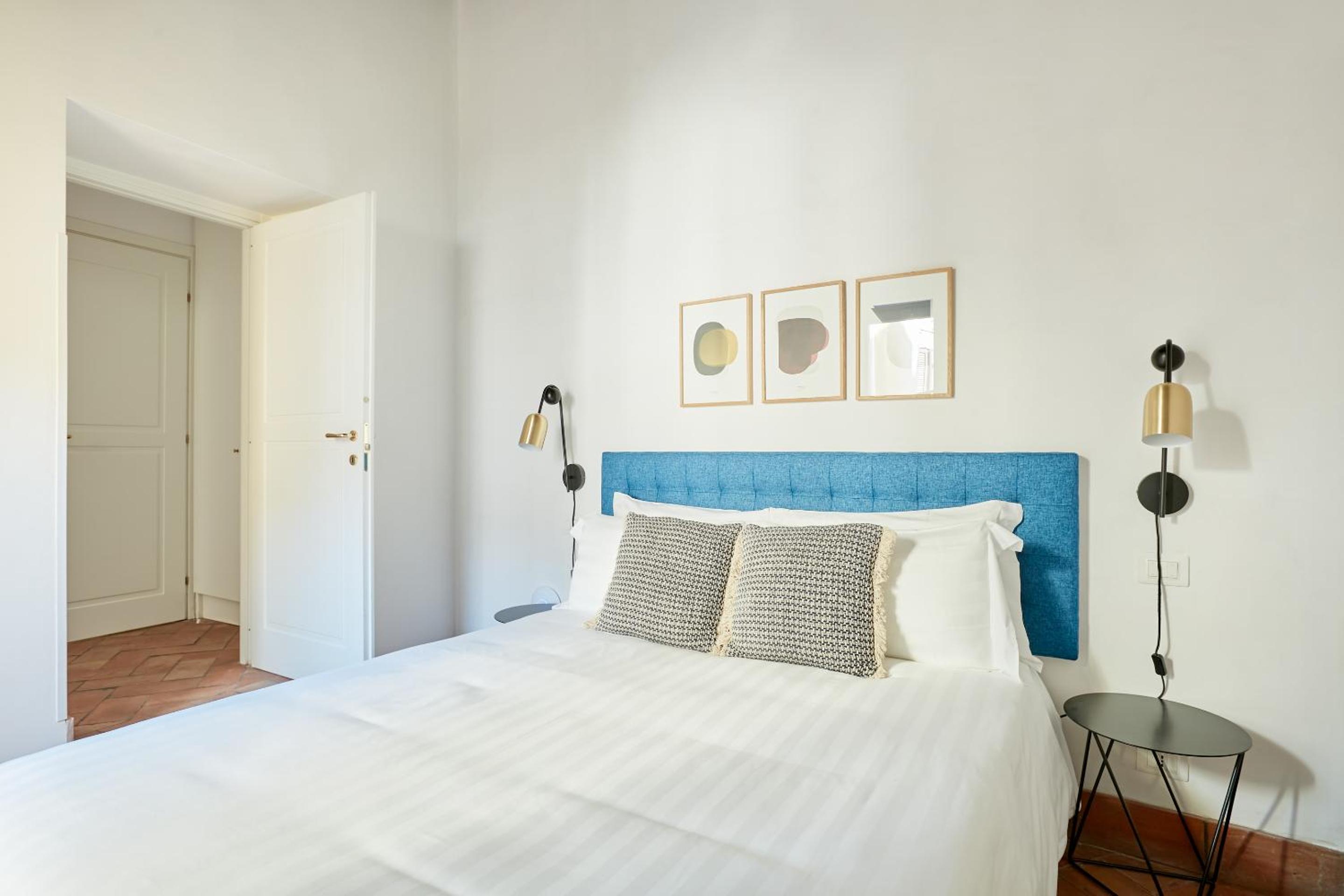 One-Bedroom Apartment With Balcony photo 3