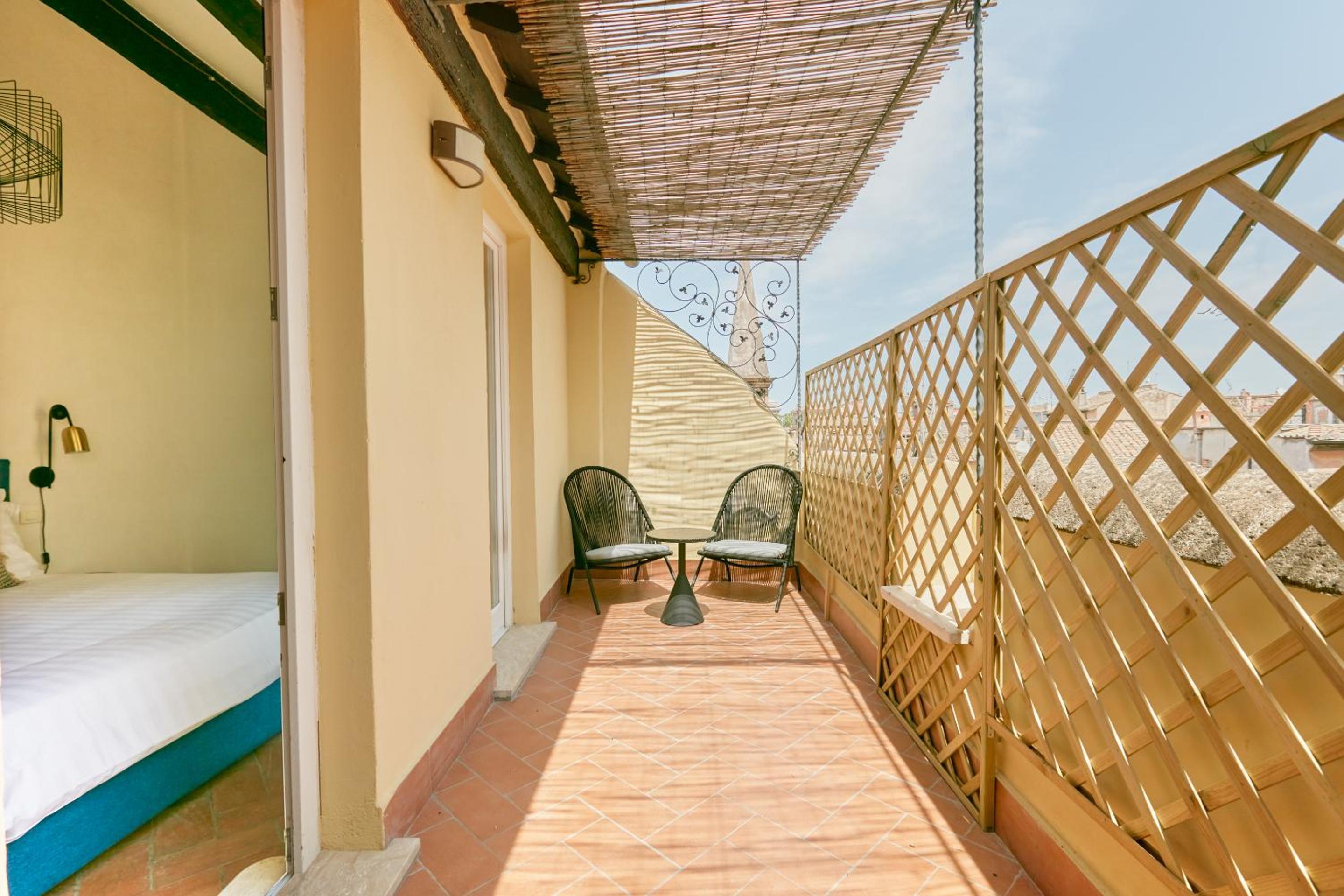 One-Bedroom Apartment With Terrace photo 2