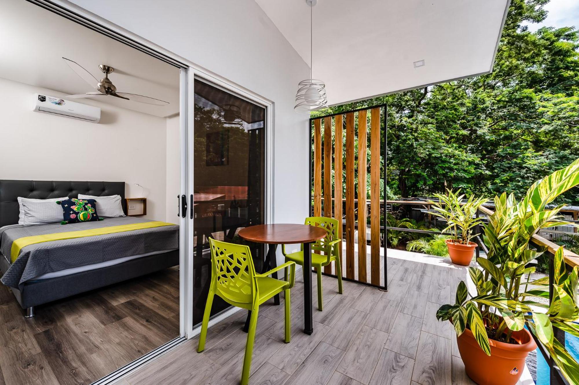 Queen Room with Balcony photo 3