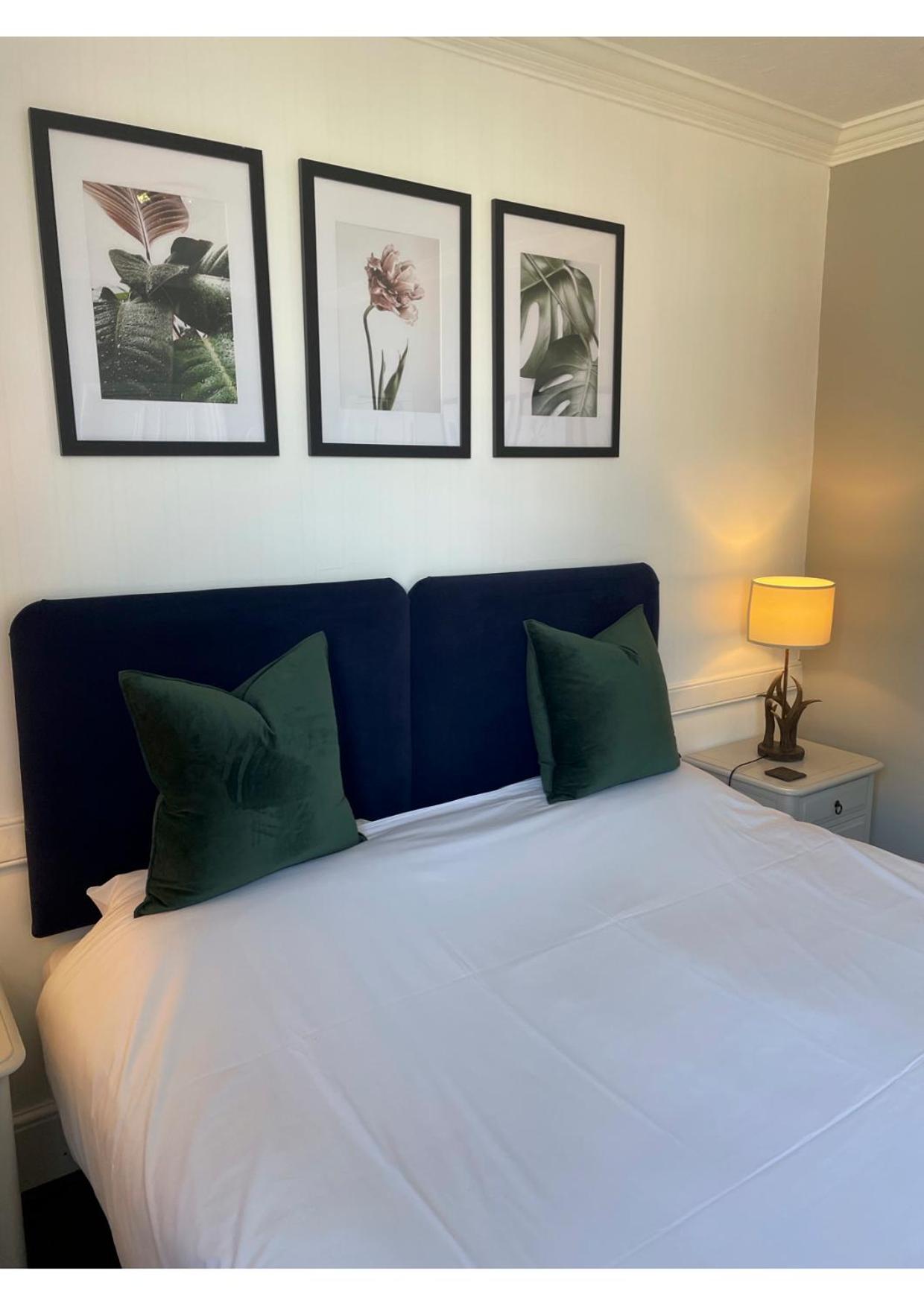 Deluxe Double or Twin Room with Garden View photo 3