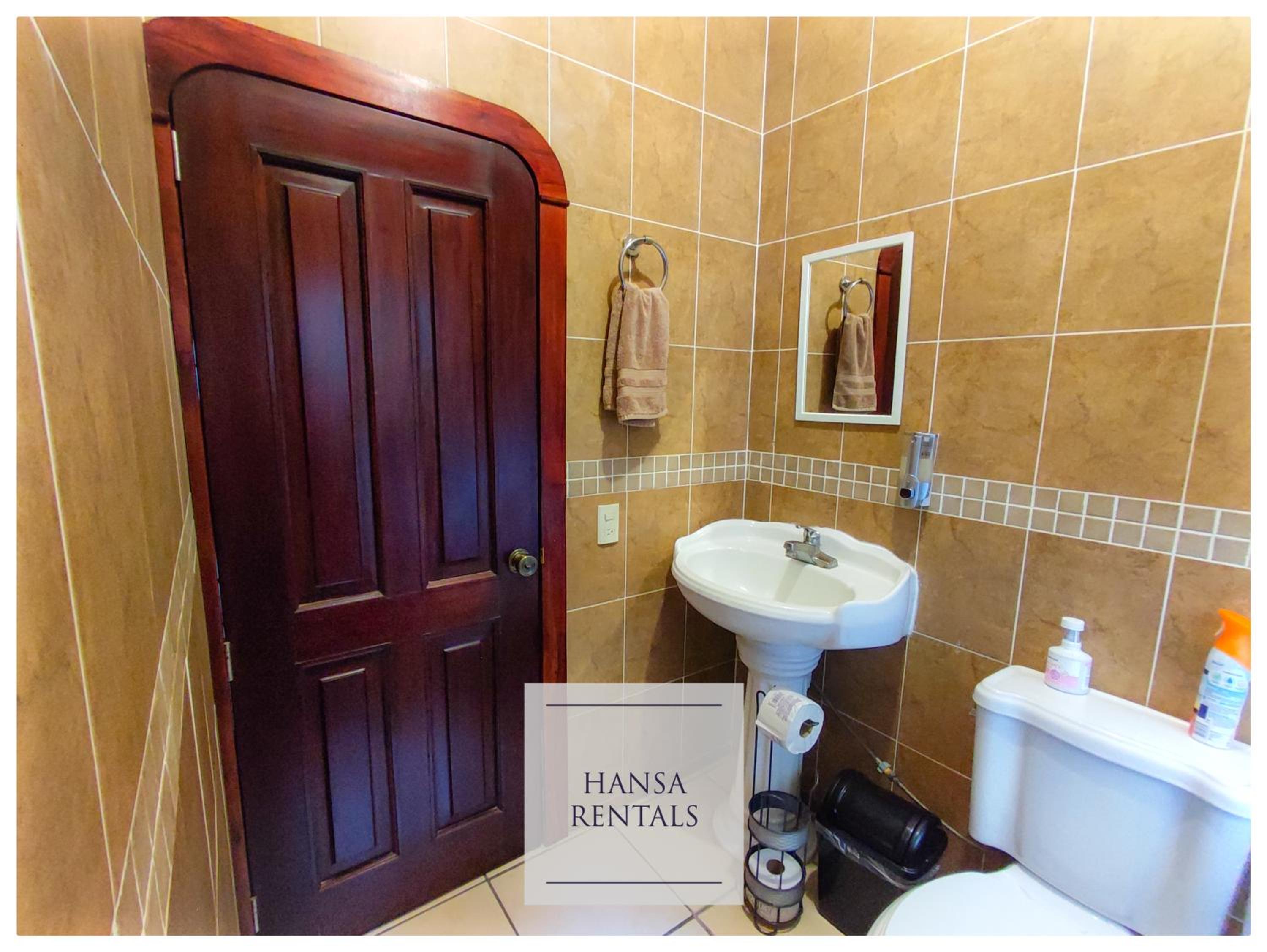 One-Bedroom Apartment - Photo 2
