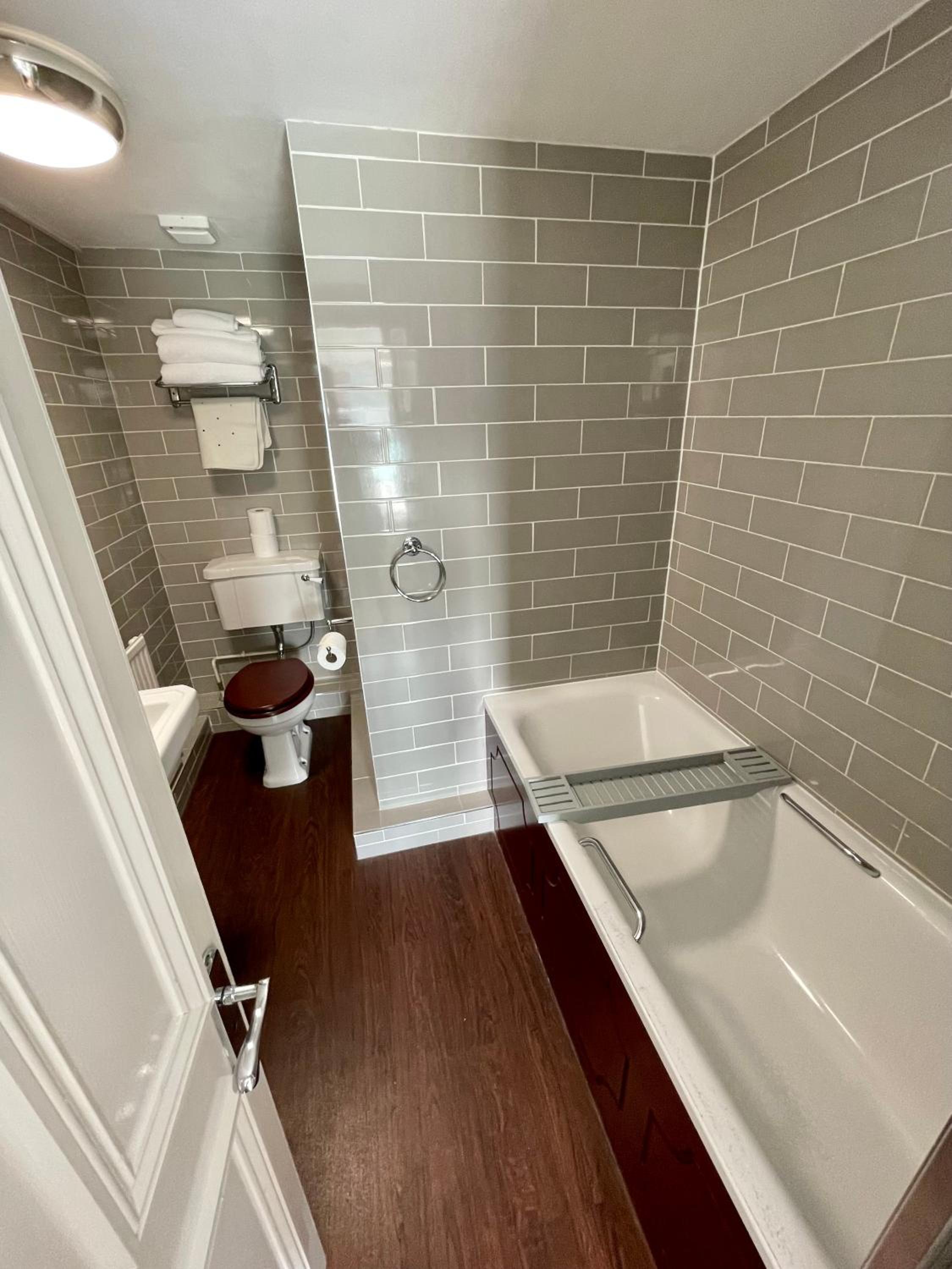 Deluxe Double/Twin/Triple Room - Room 3 photo 2