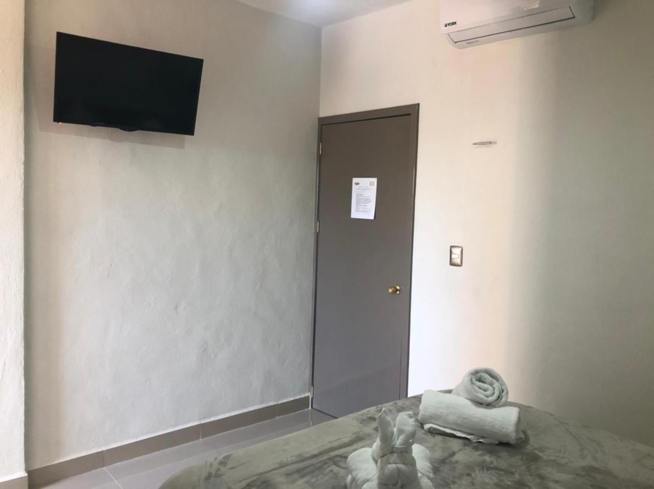 One-Bedroom Apartment - Photo 94