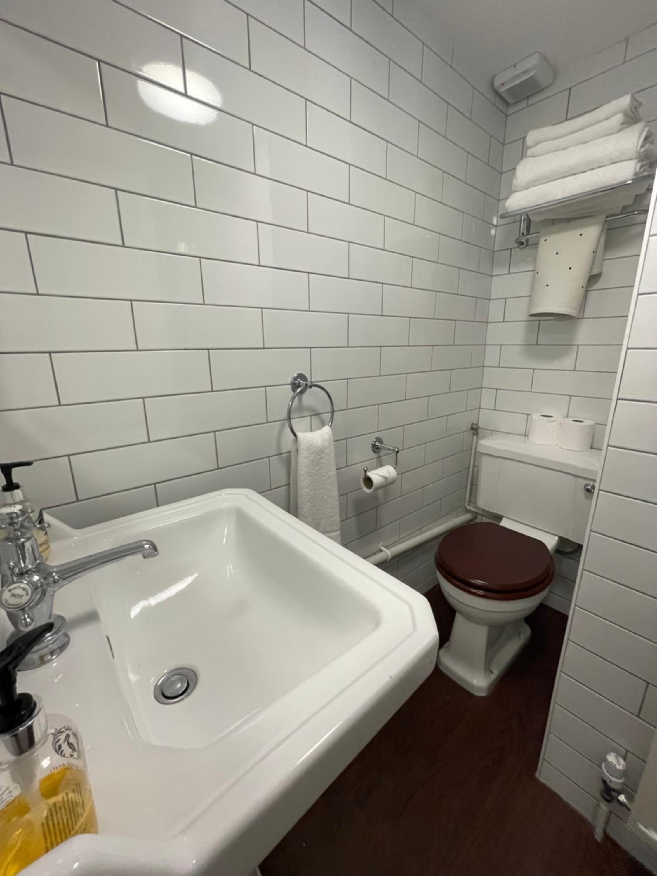 Deluxe Double/Triple Room - Room 2 photo 2