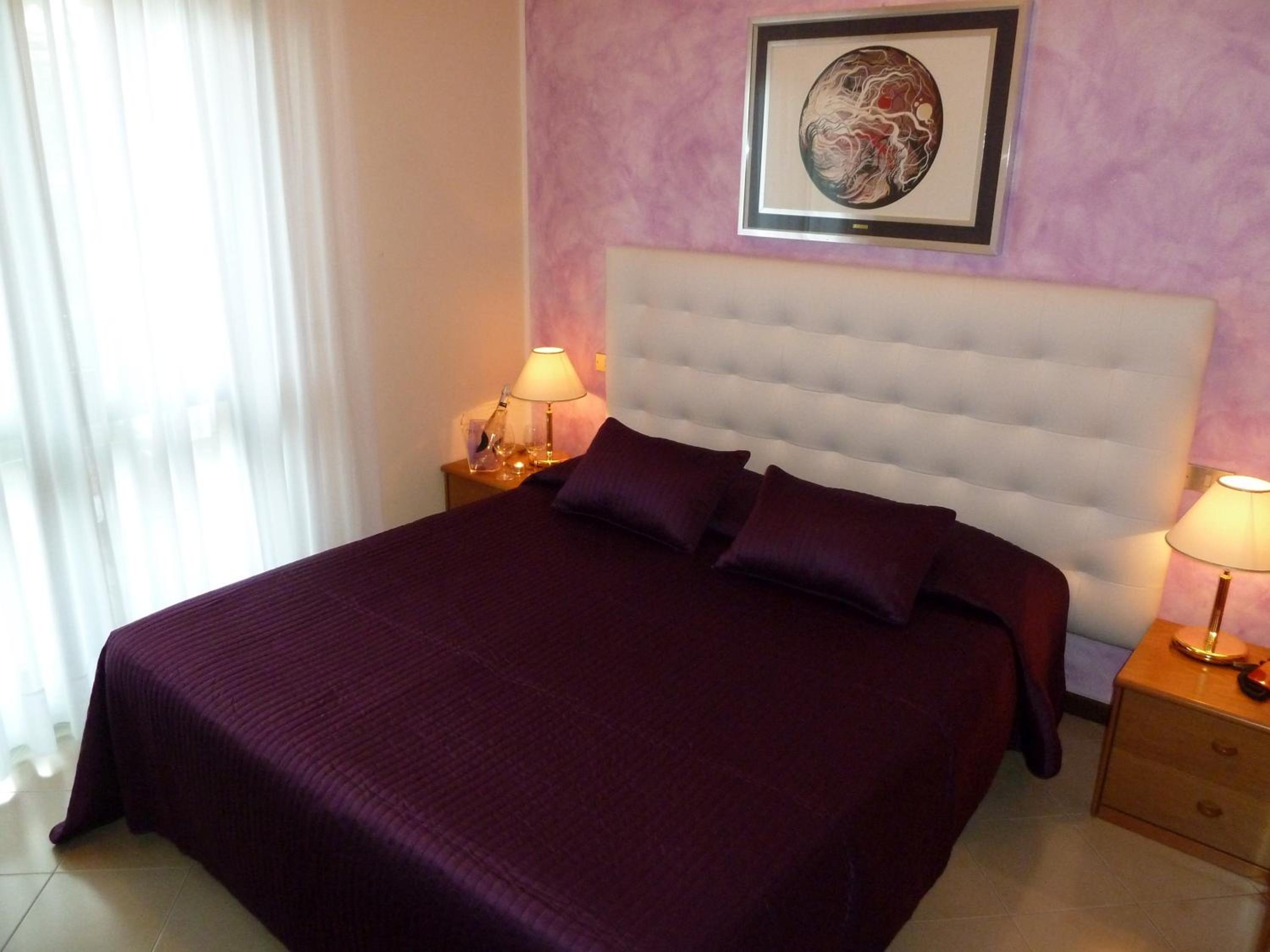 Double Room - Photo 6