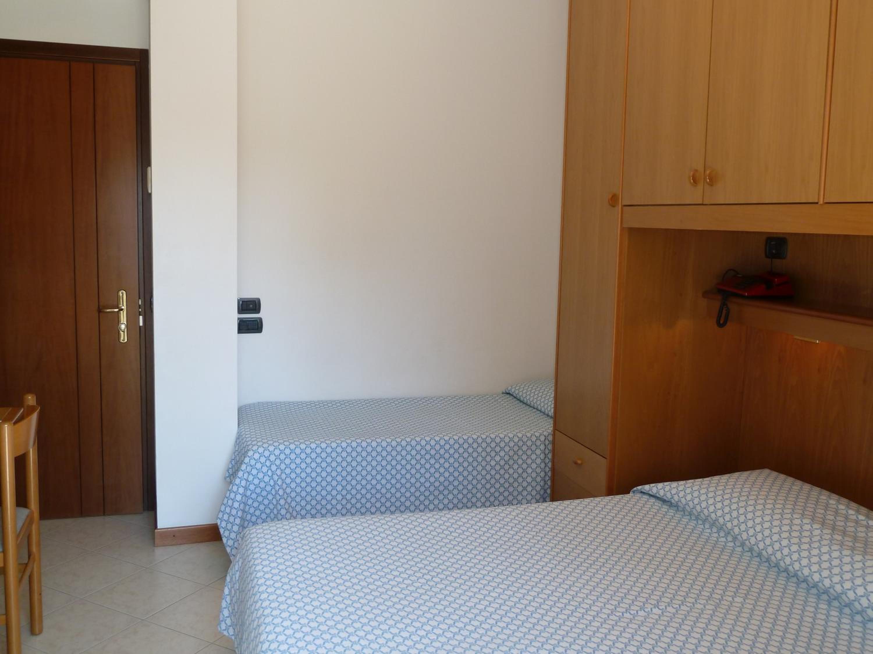 Triple Room - Photo 6