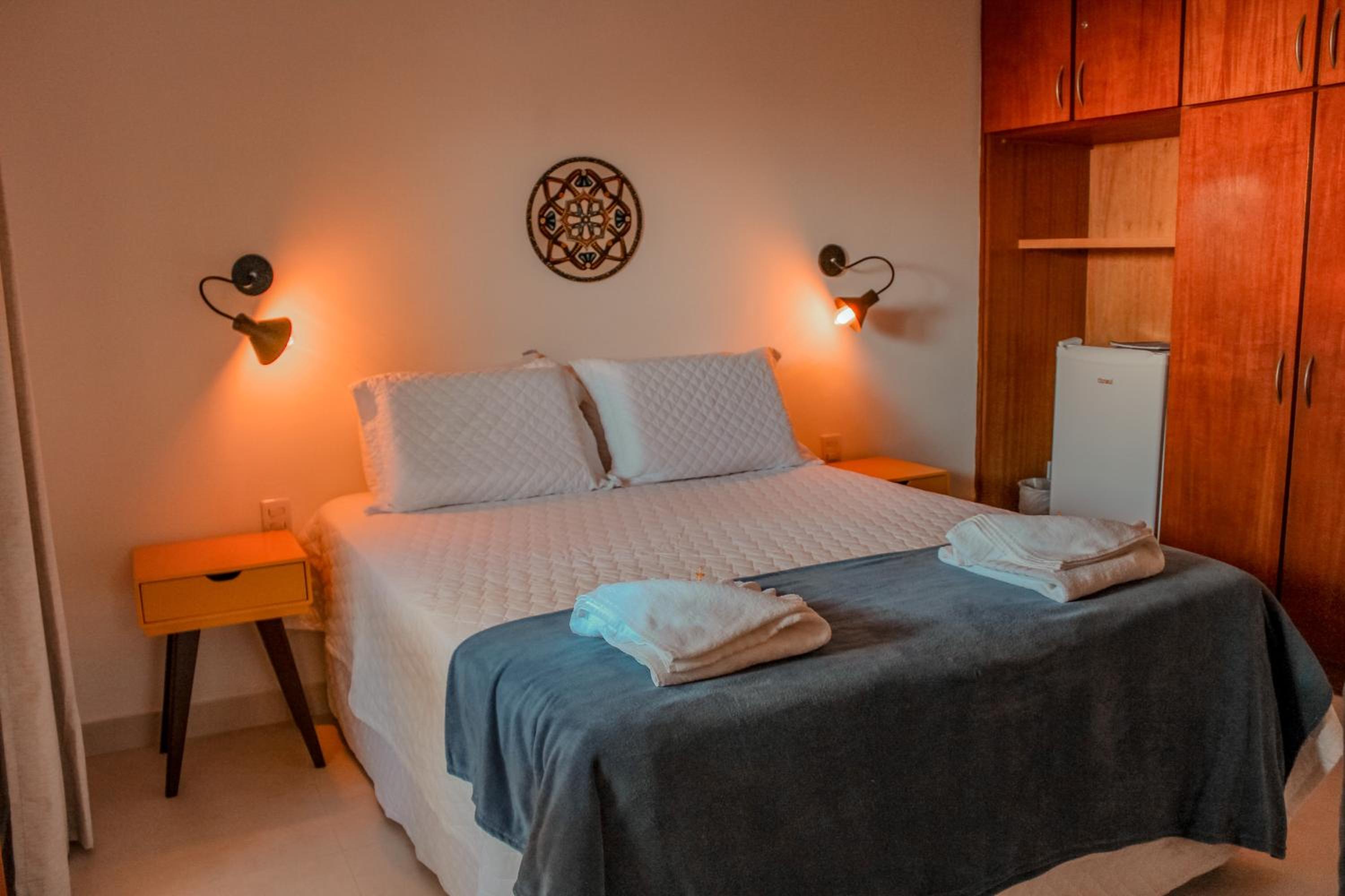 Double Room with Balcony - Photo 12
