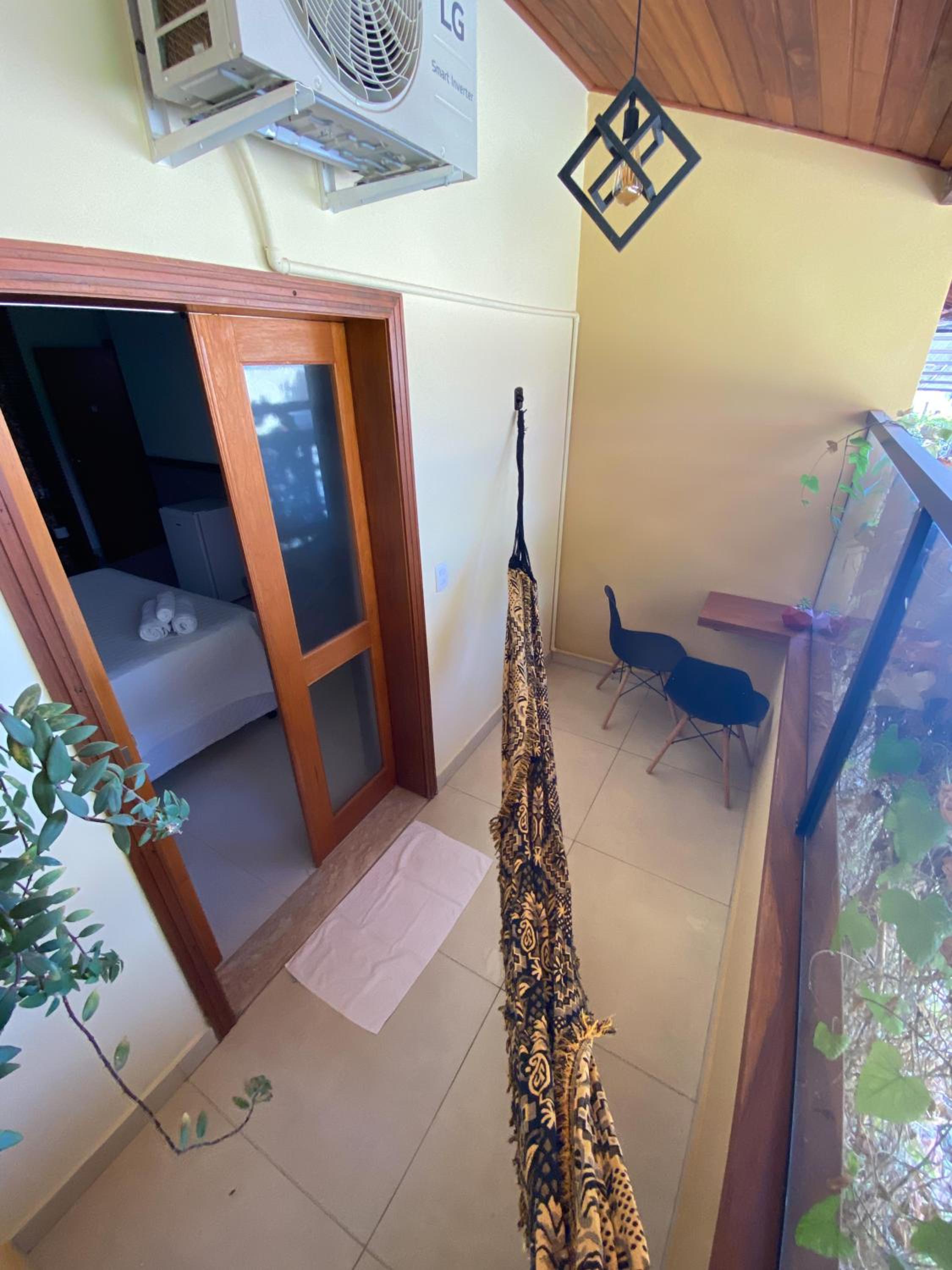 Double Room with Balcony - Photo 18