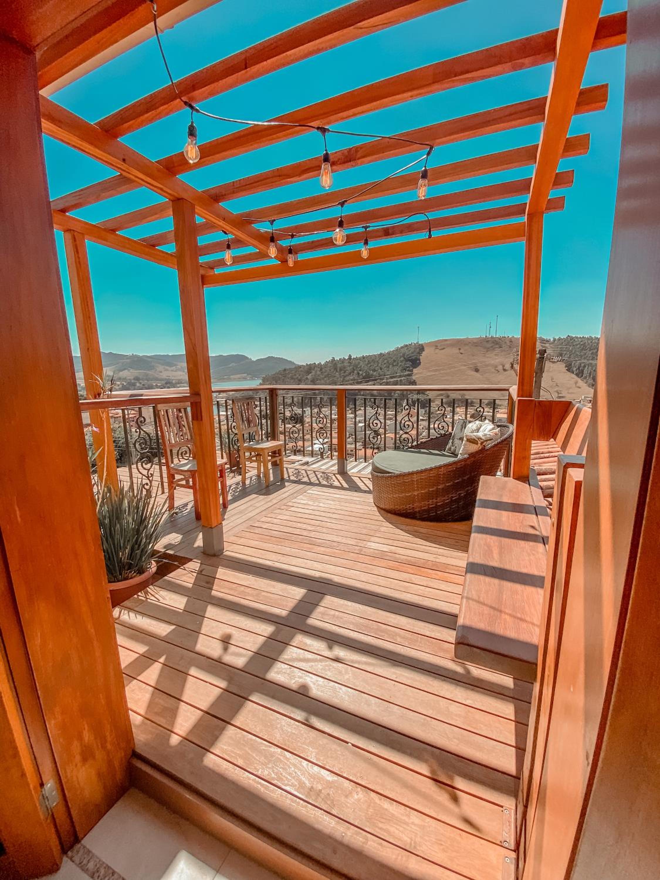 Suite with Lake View - Photo 5