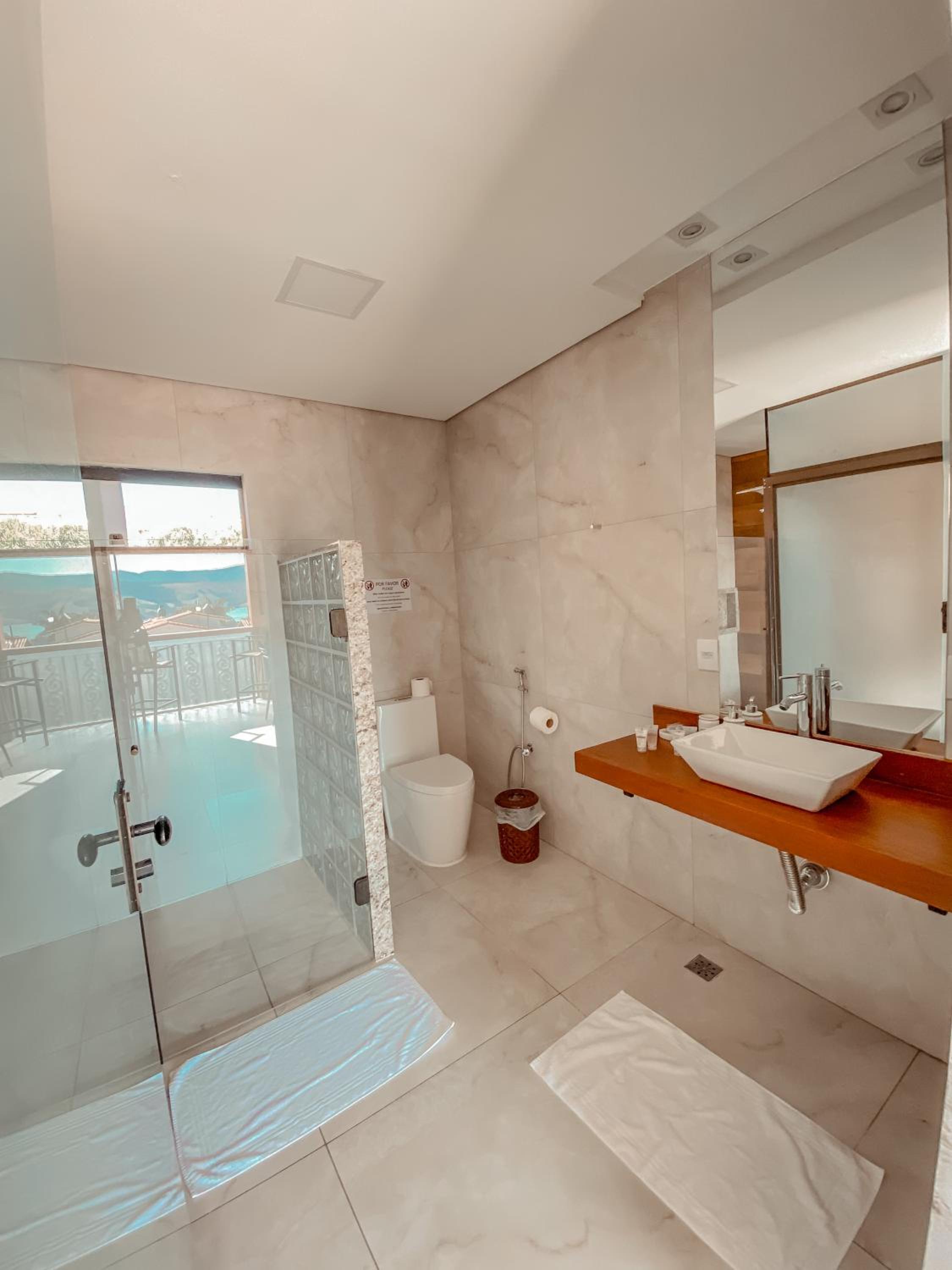 King Room with Spa Bath - Photo 6