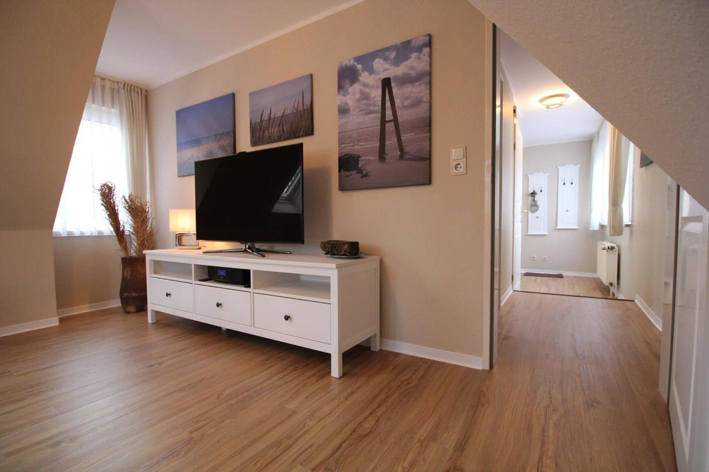Apartment photo 3