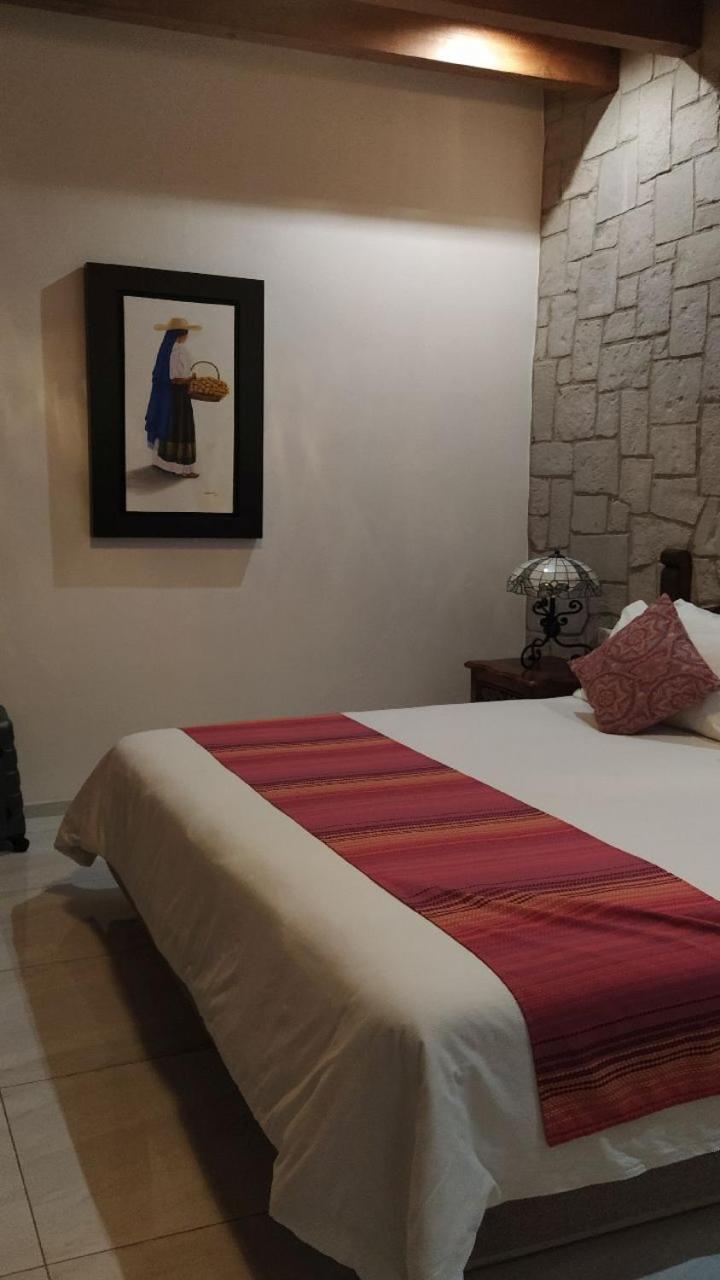 Queen Room with Spa Bath photo 1