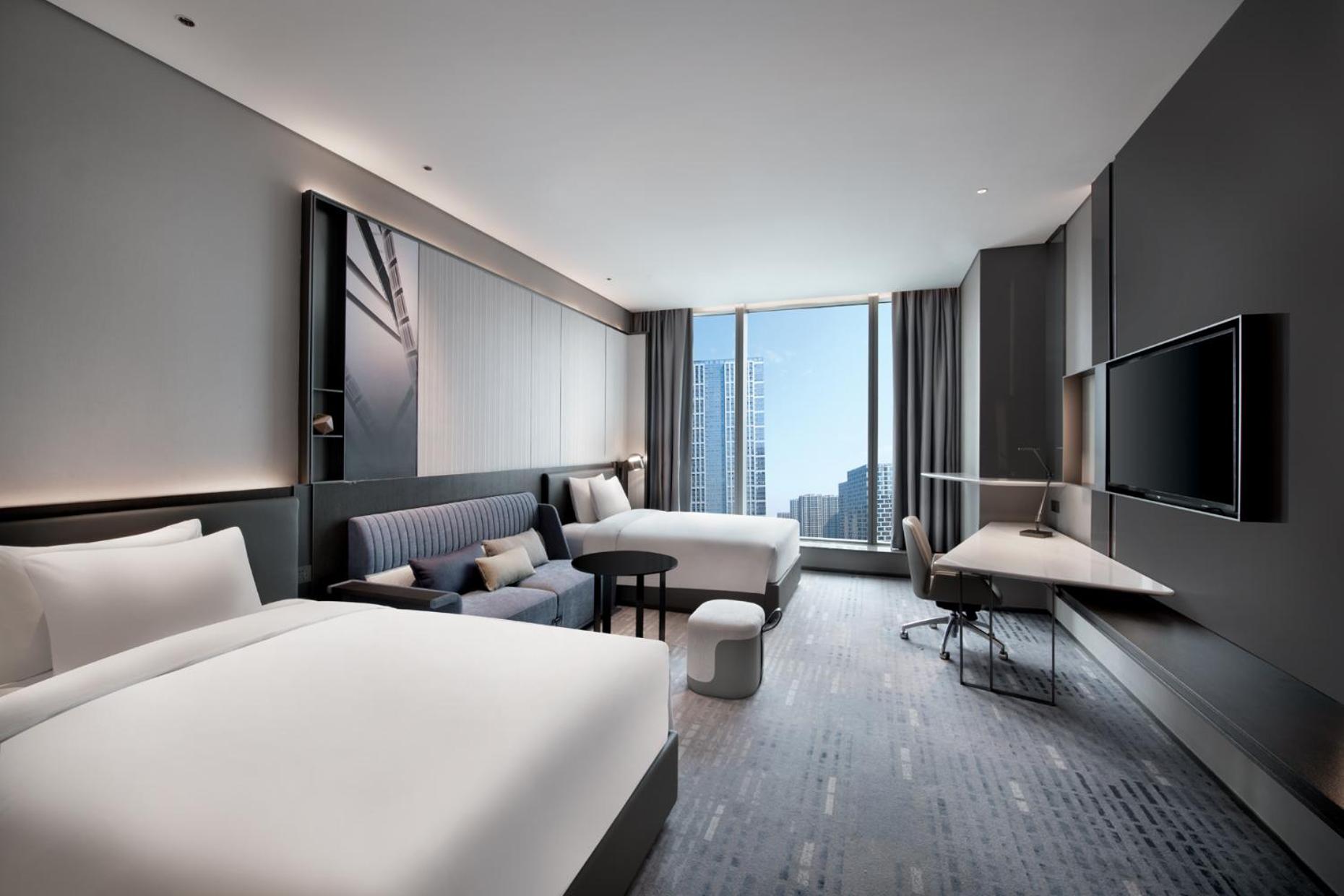 Standard Room thumbnail 5