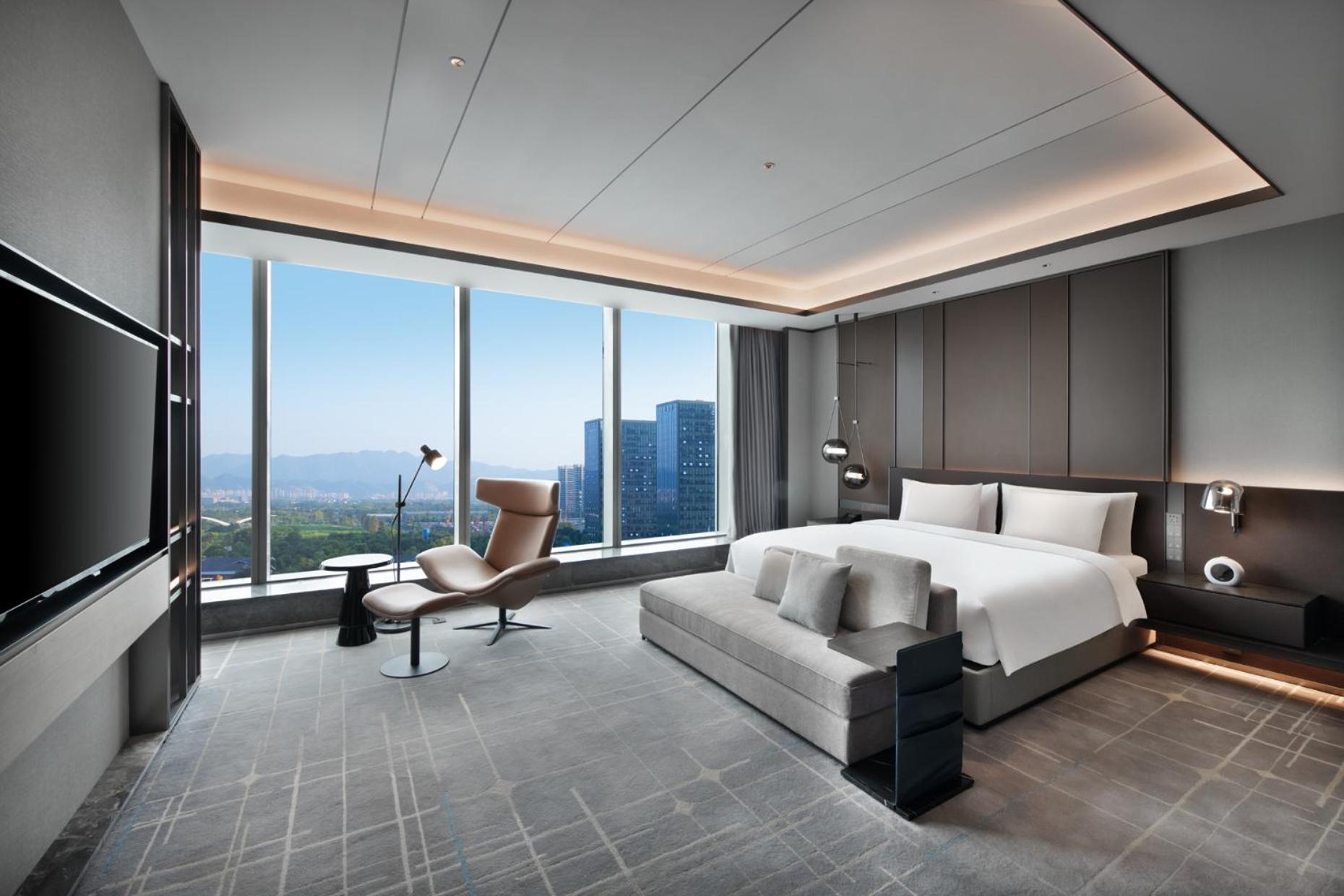 Ambassador King Suite on Top Floor