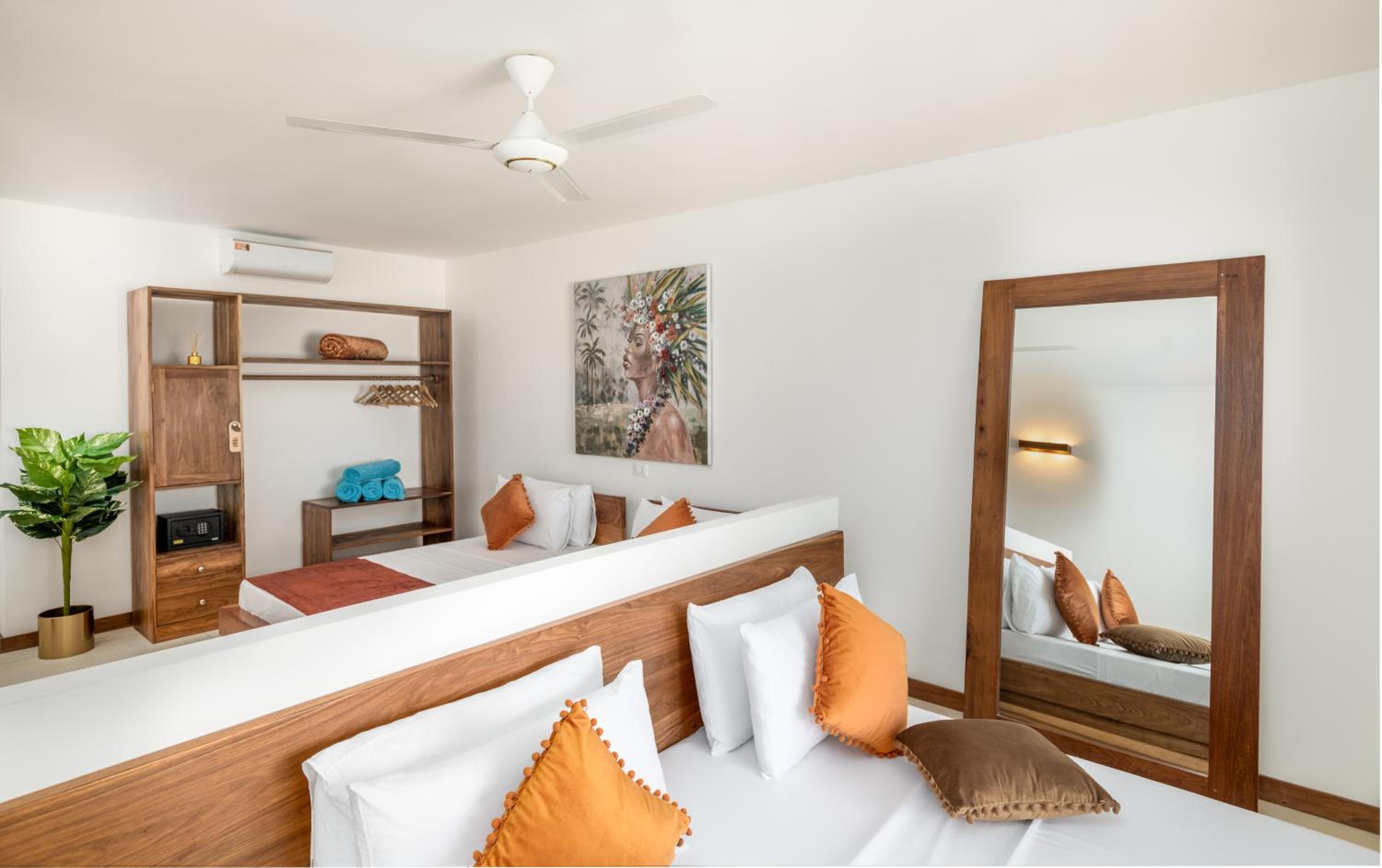 Quadruple Room with Sea View