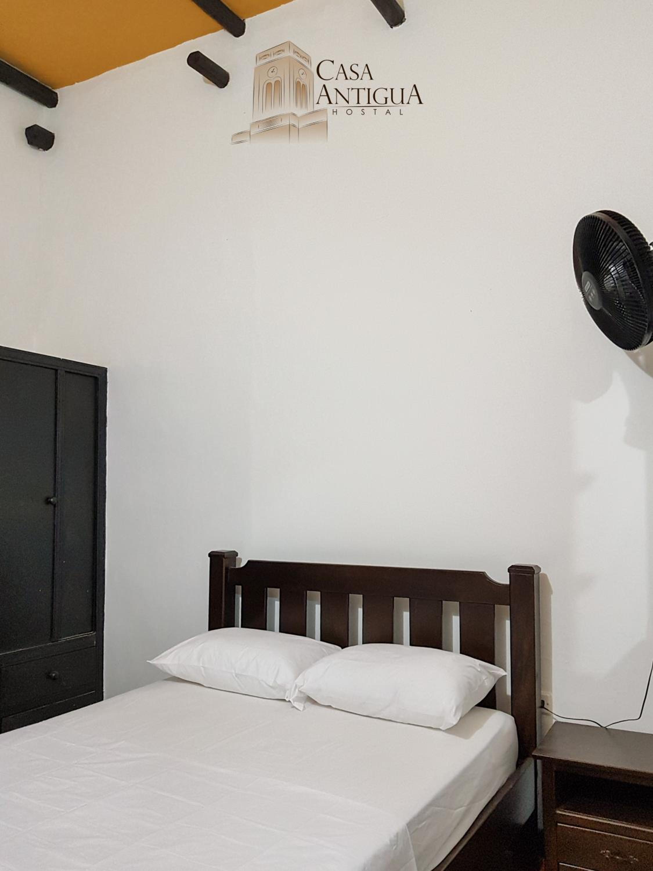 Double Room with Private Bathroom photo 2