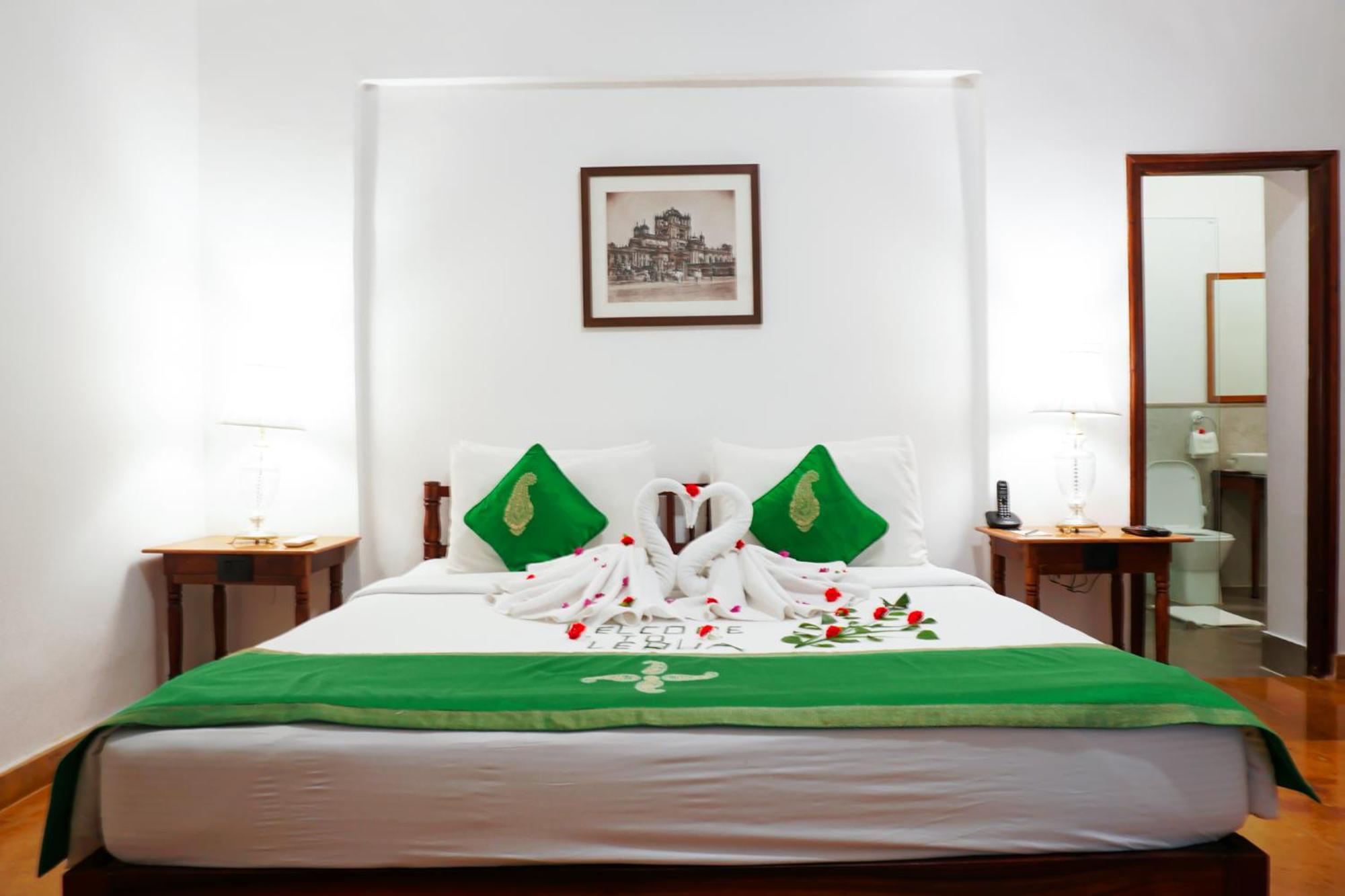 Residency Room with 20% discount on laundry (upto 5 pcs) | 10% discount on food and beverages