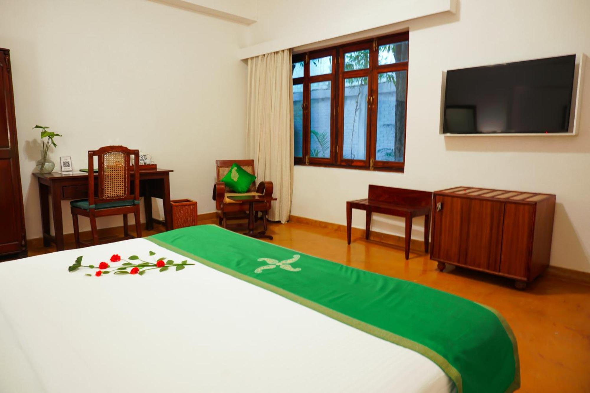 Residency Room with 20% discount on laundry (upto 5 pcs) | 10% discount on food and beverages