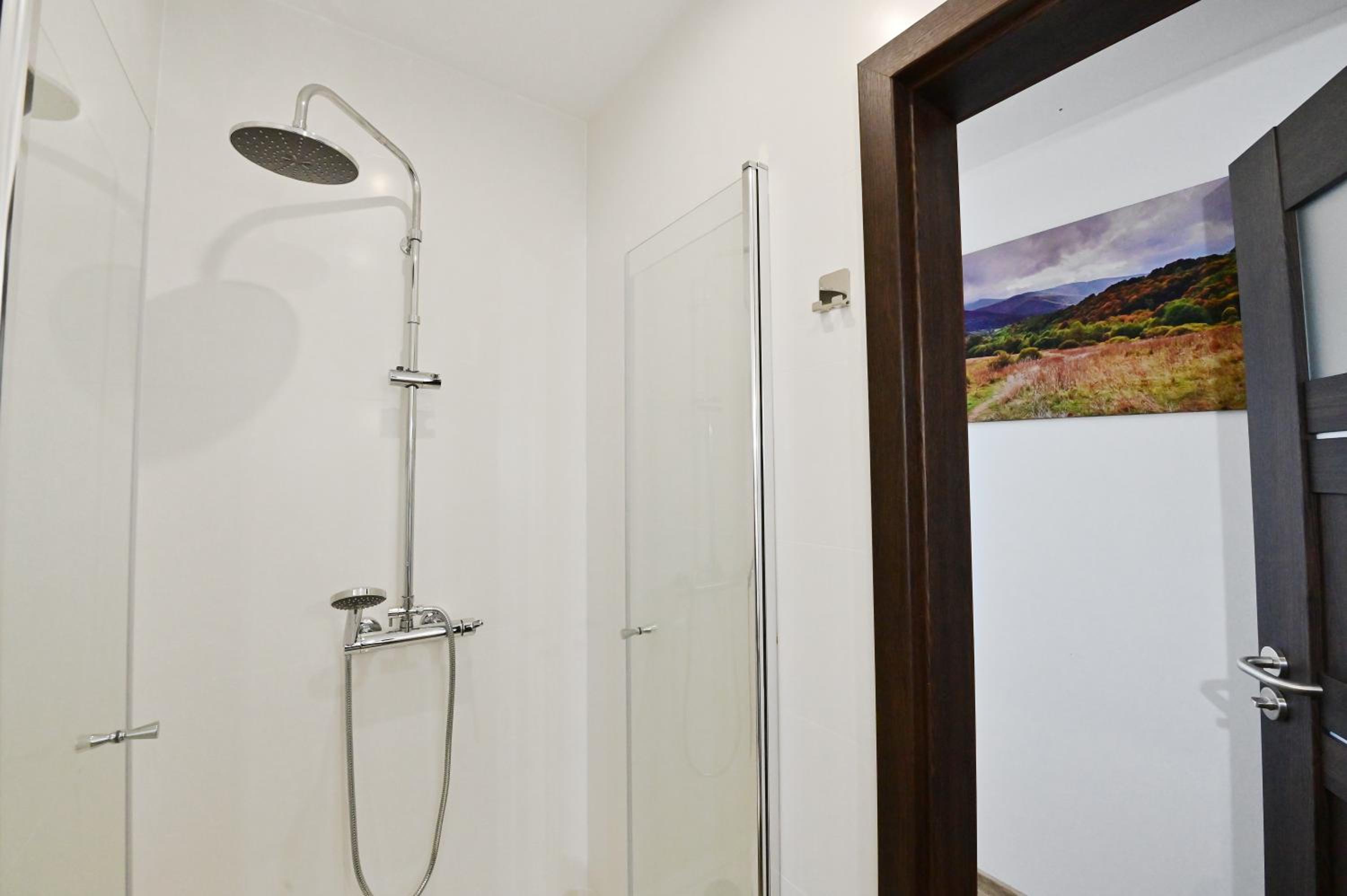Double Room with Private Bathroom - Photo 3