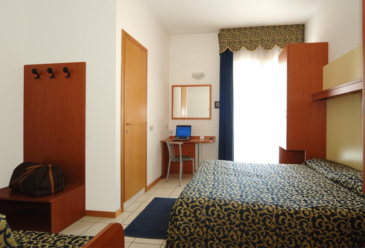 Triple Room - Photo 1