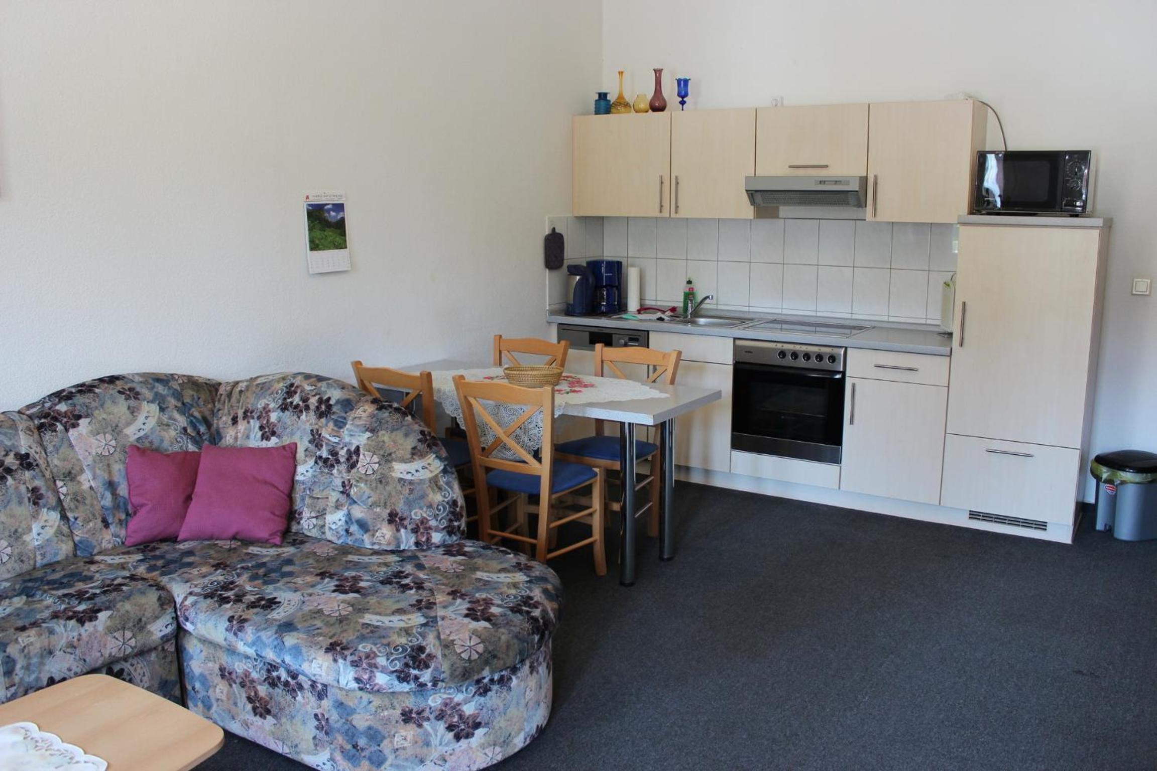 Apartment photo 2