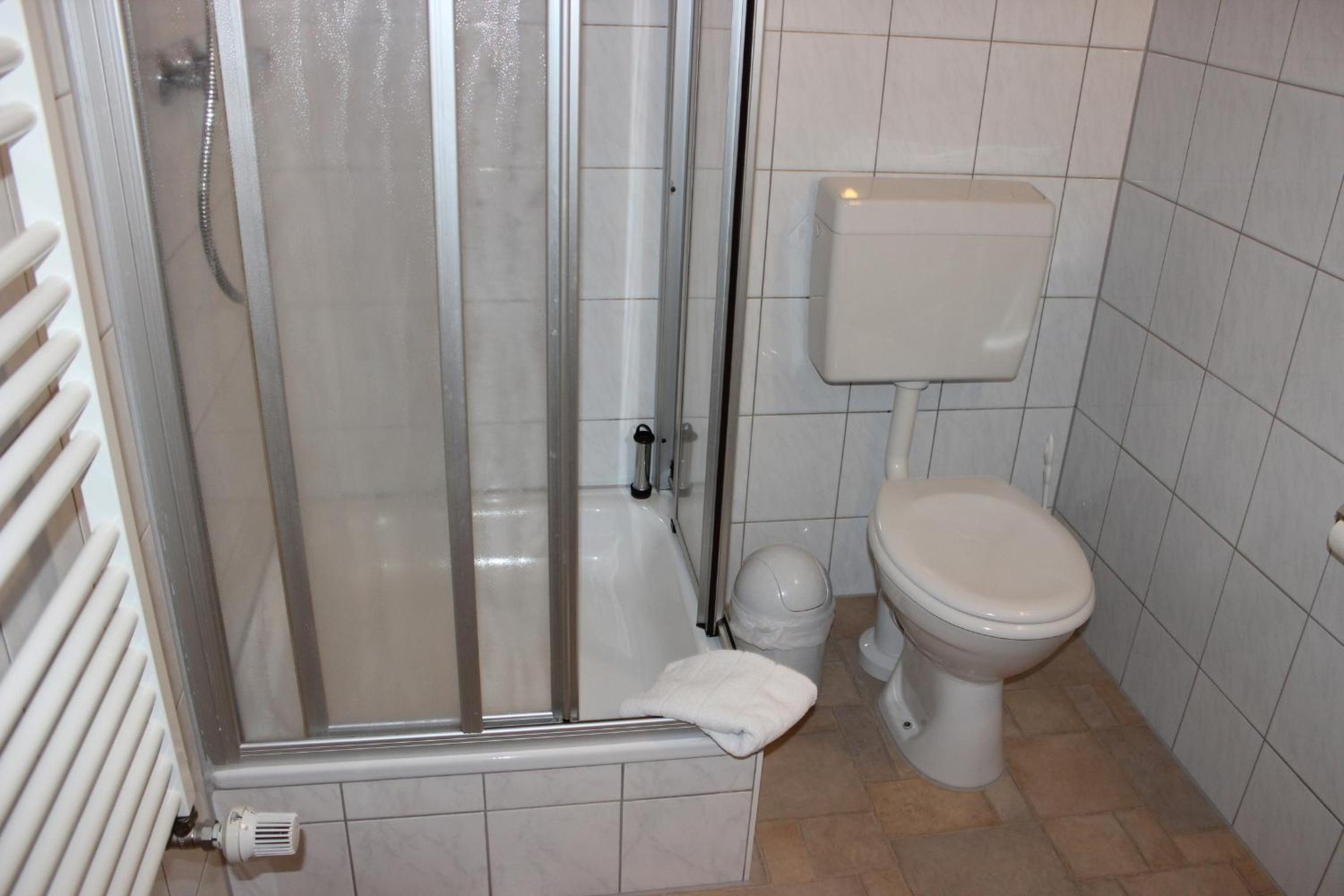Apartment photo 2