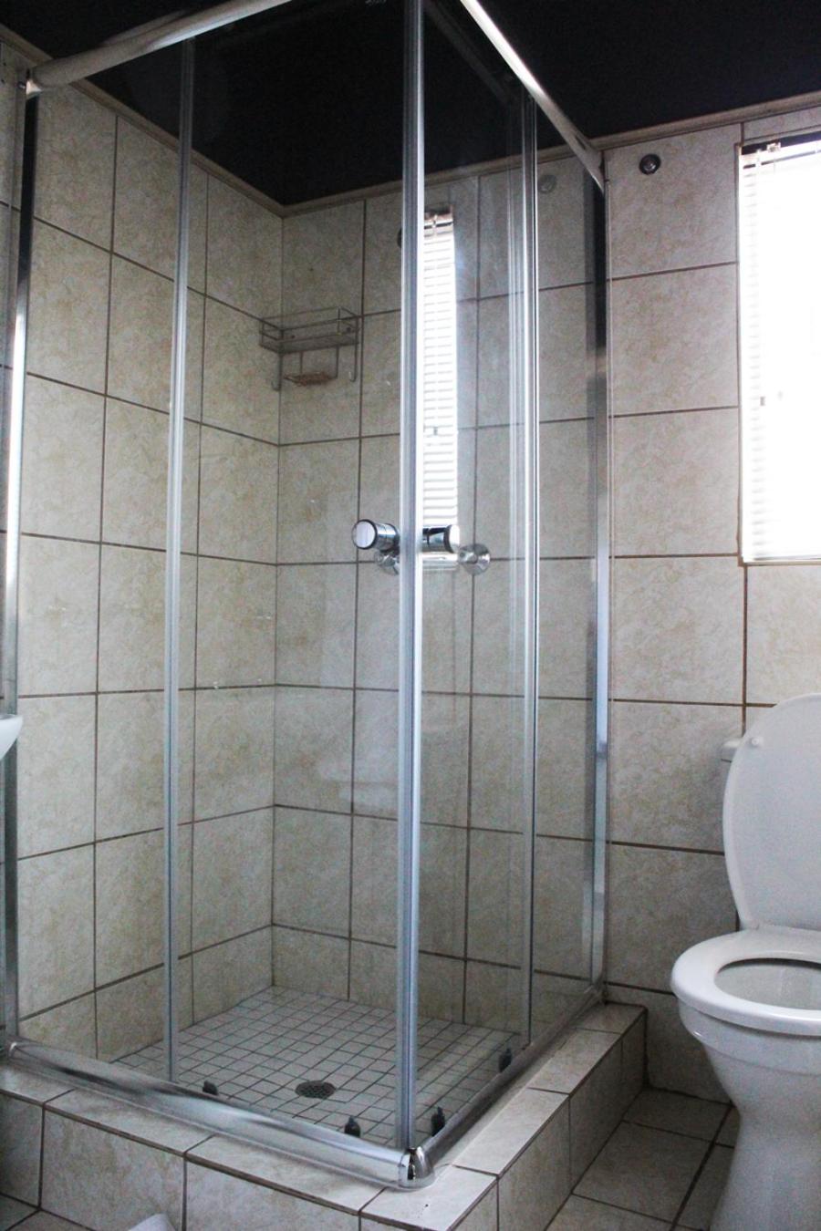 Double or Twin Room - Photo 9