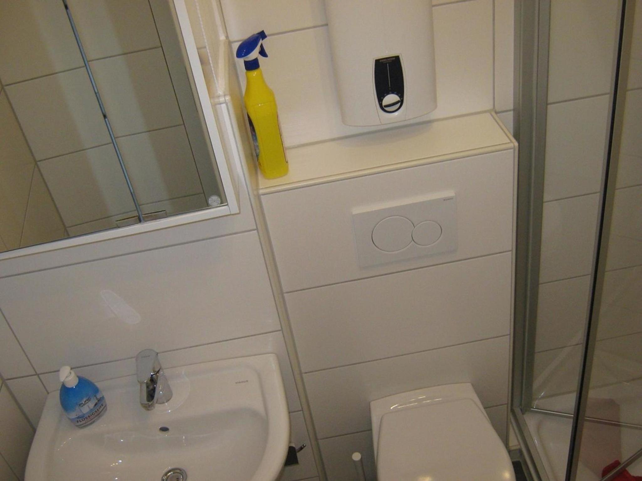 Apartment photo 2