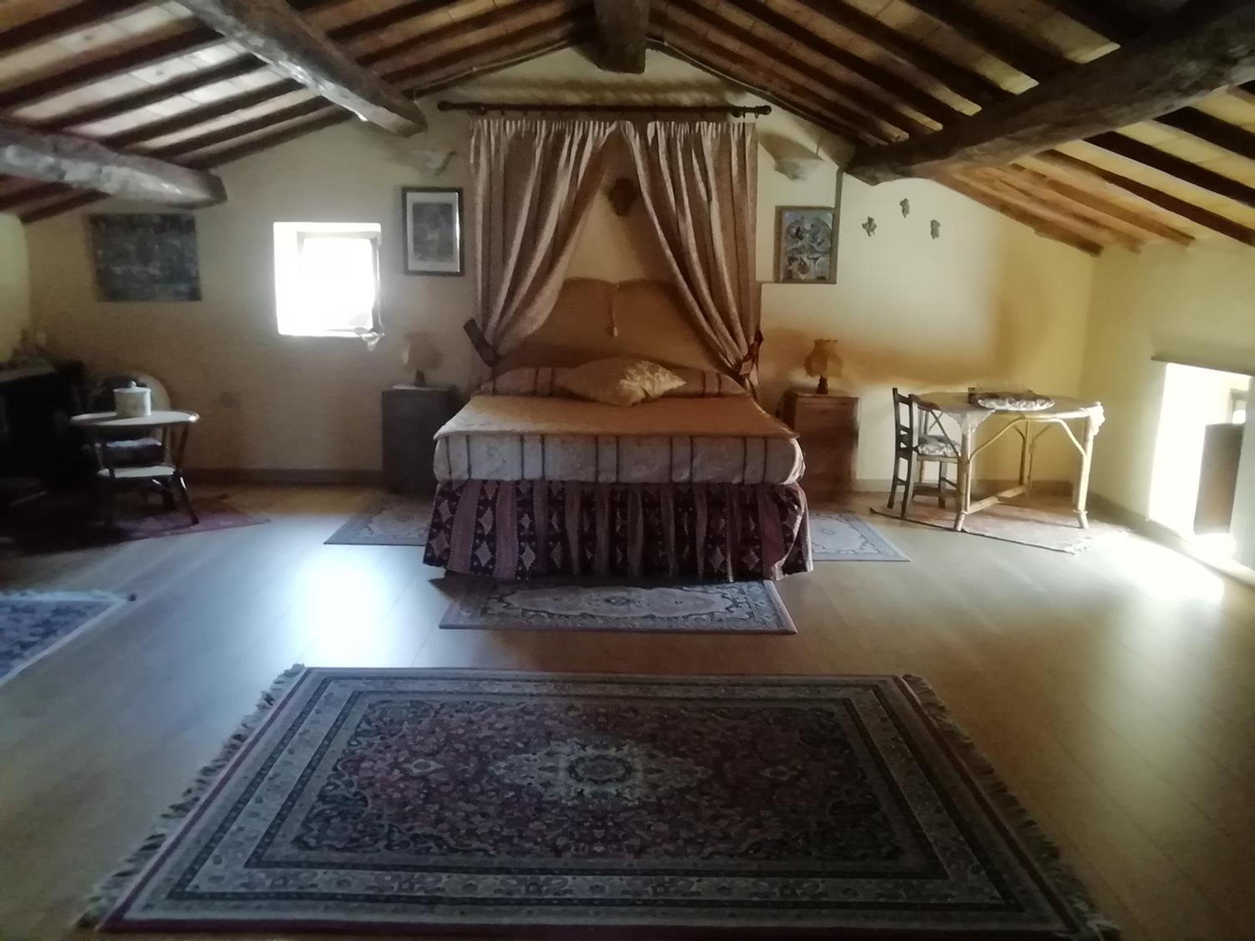 Two-Bedroom House - Photo 19