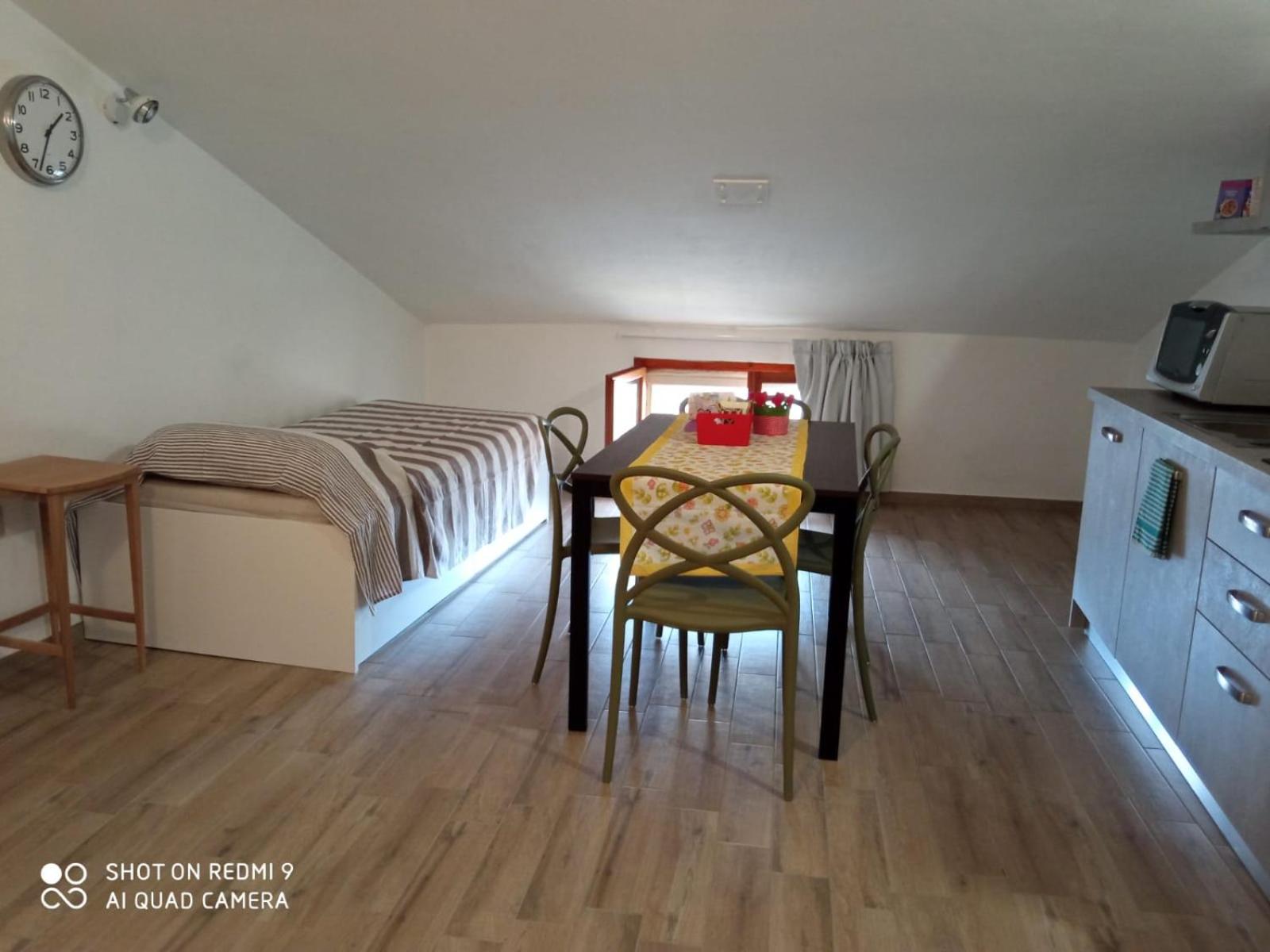 Single Room photo 3