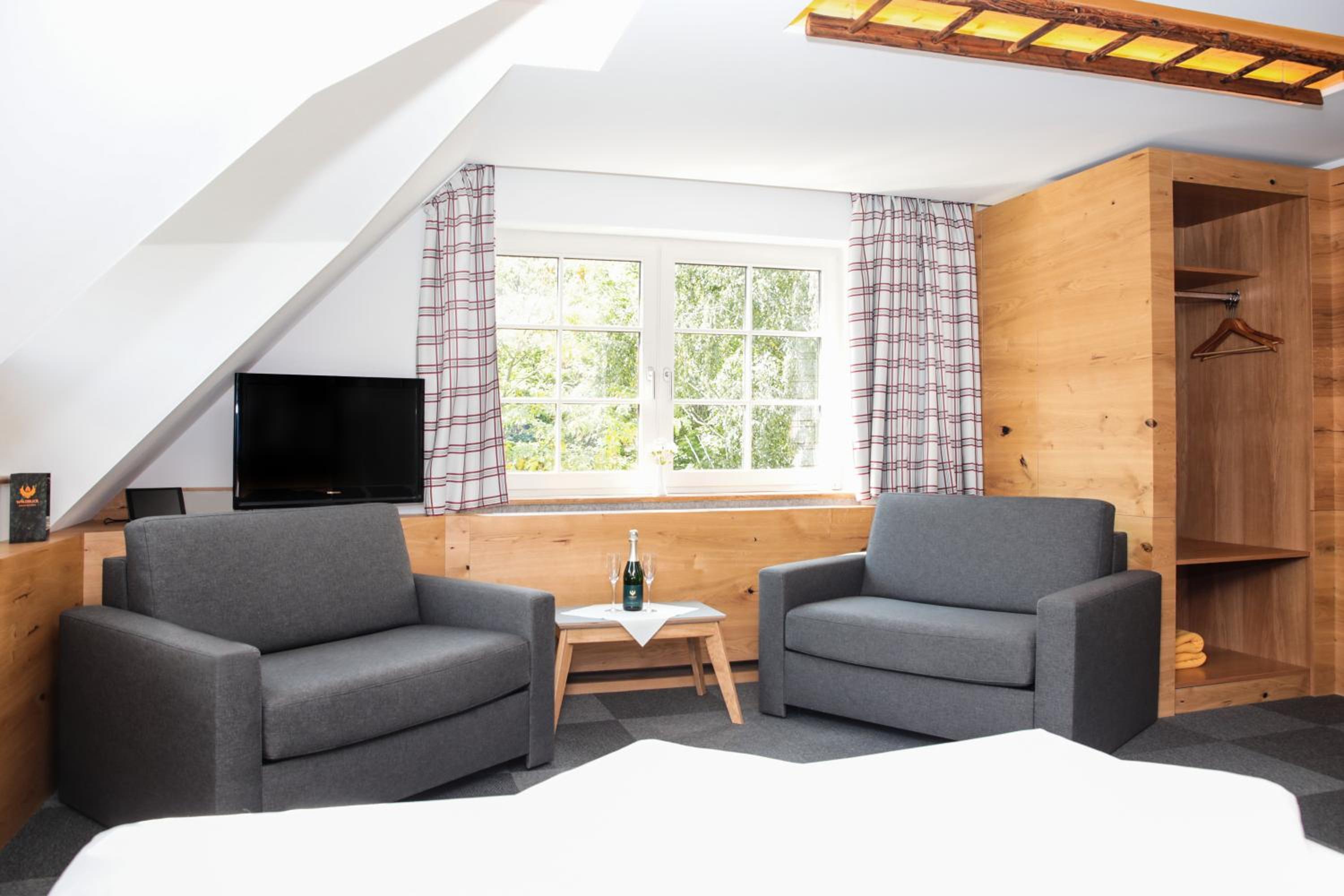 Double Room - Photo 13