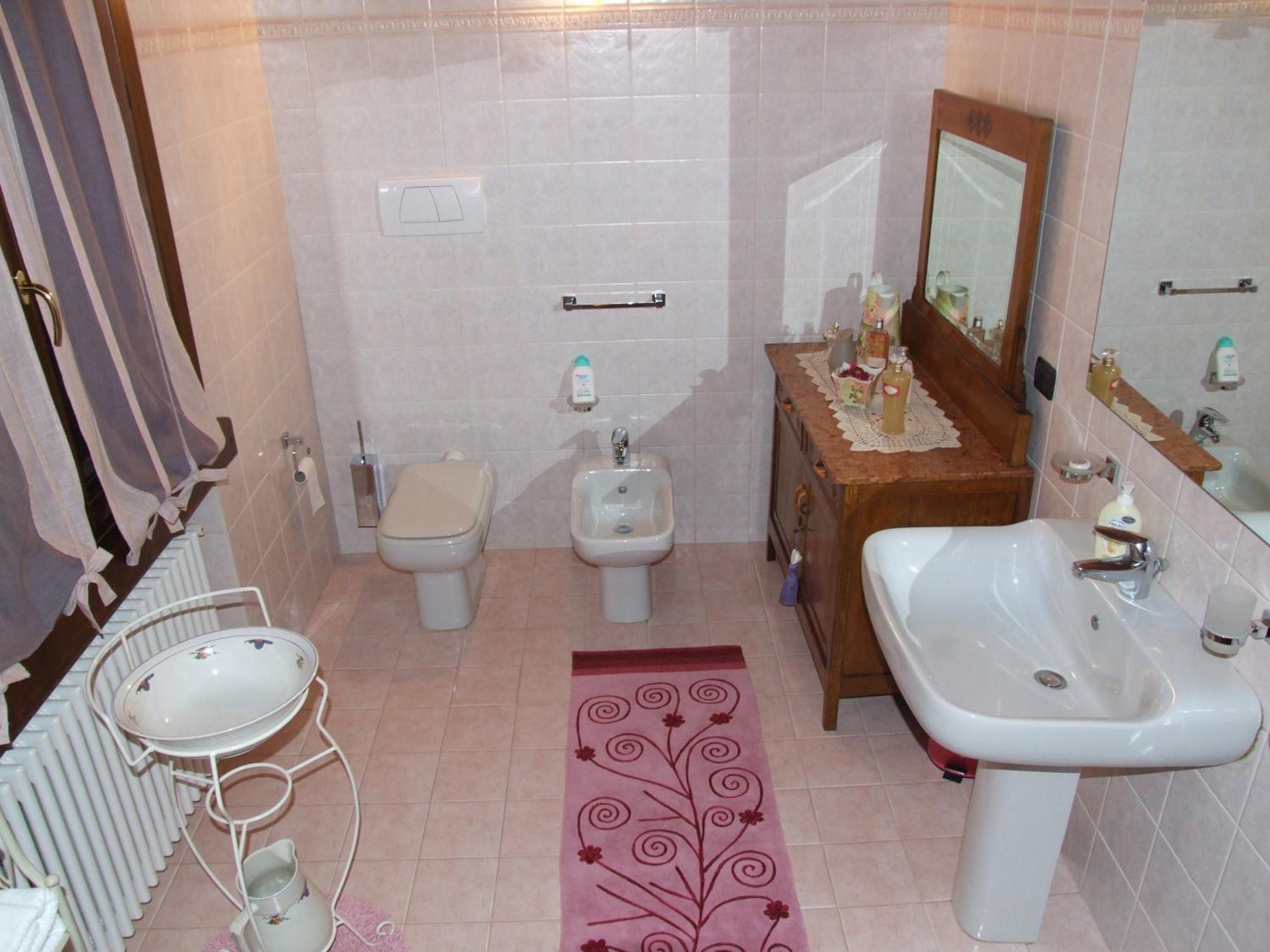 Deluxe Double Room with Shower photo 3
