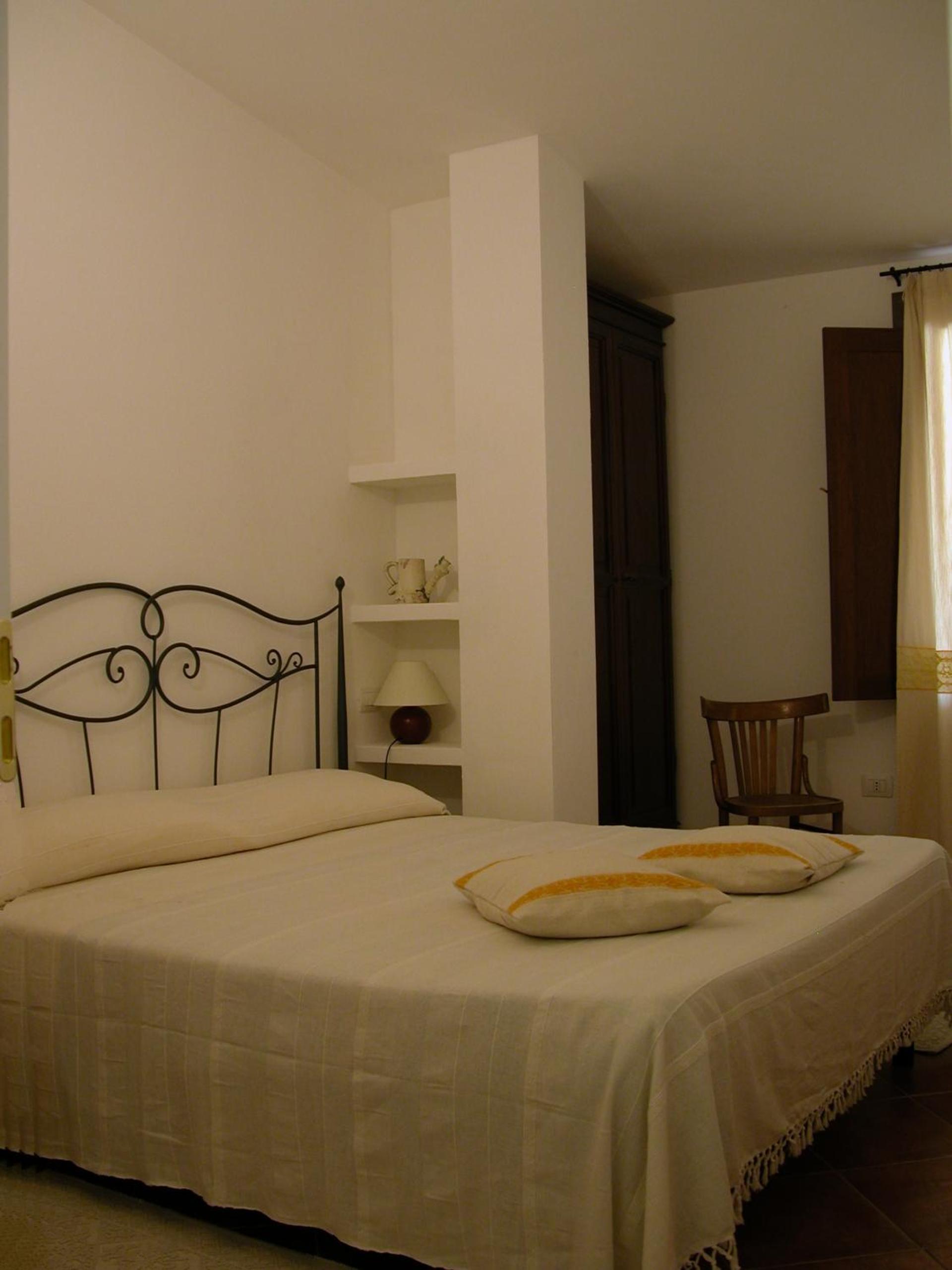Double Room with Private External Bathroom photo 3