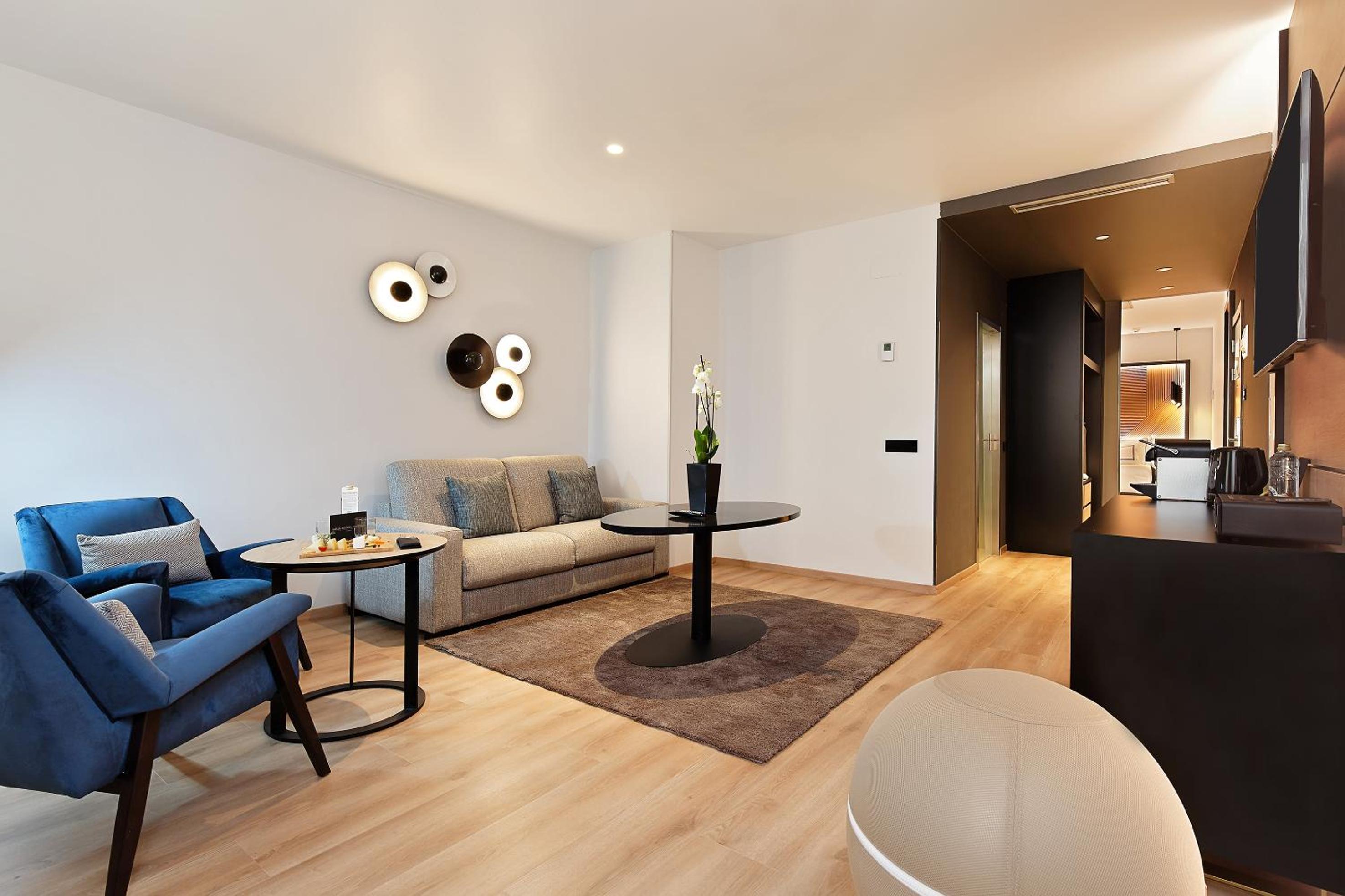 The Level Suite - Photo 7