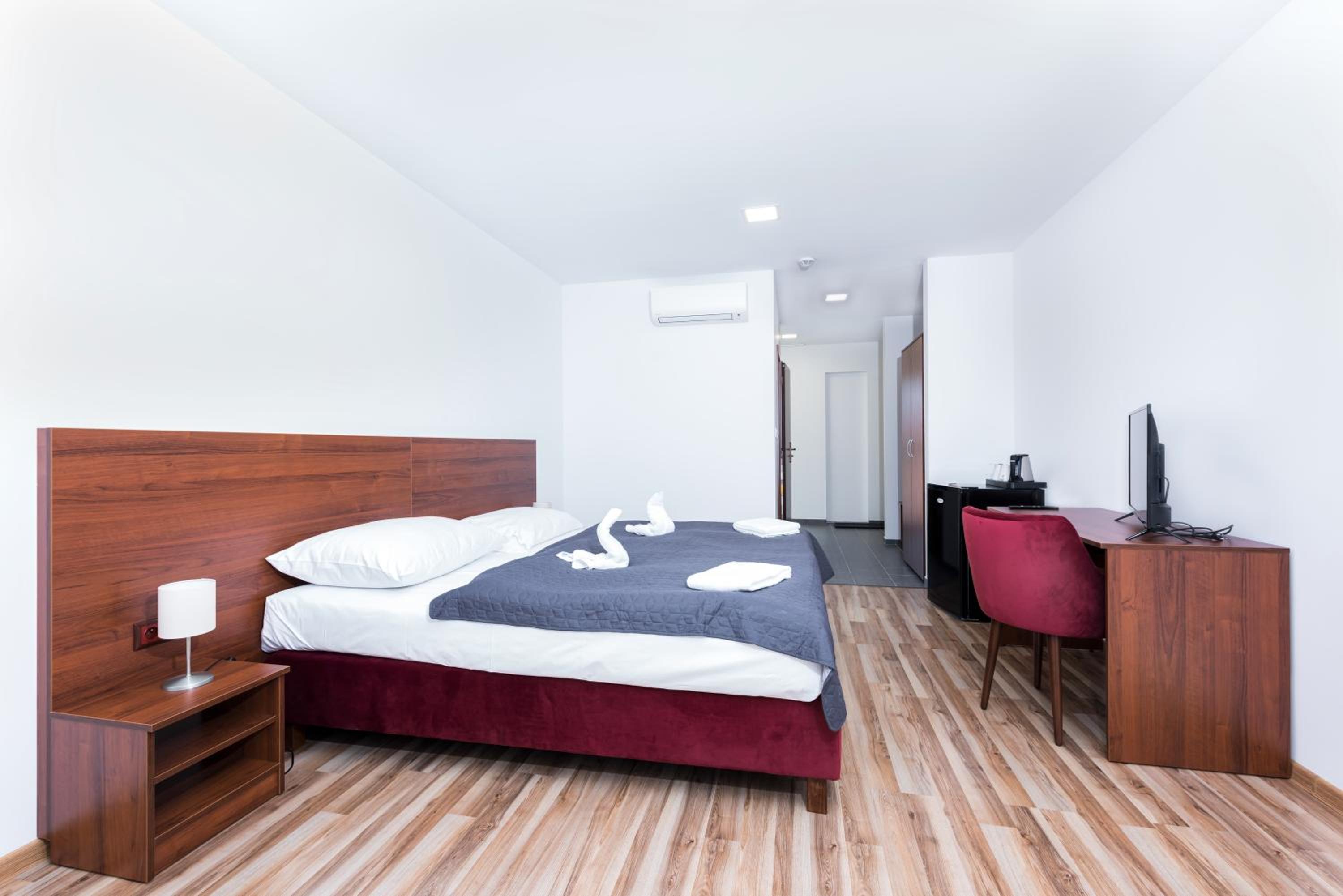 Double or Twin Room - Photo 1