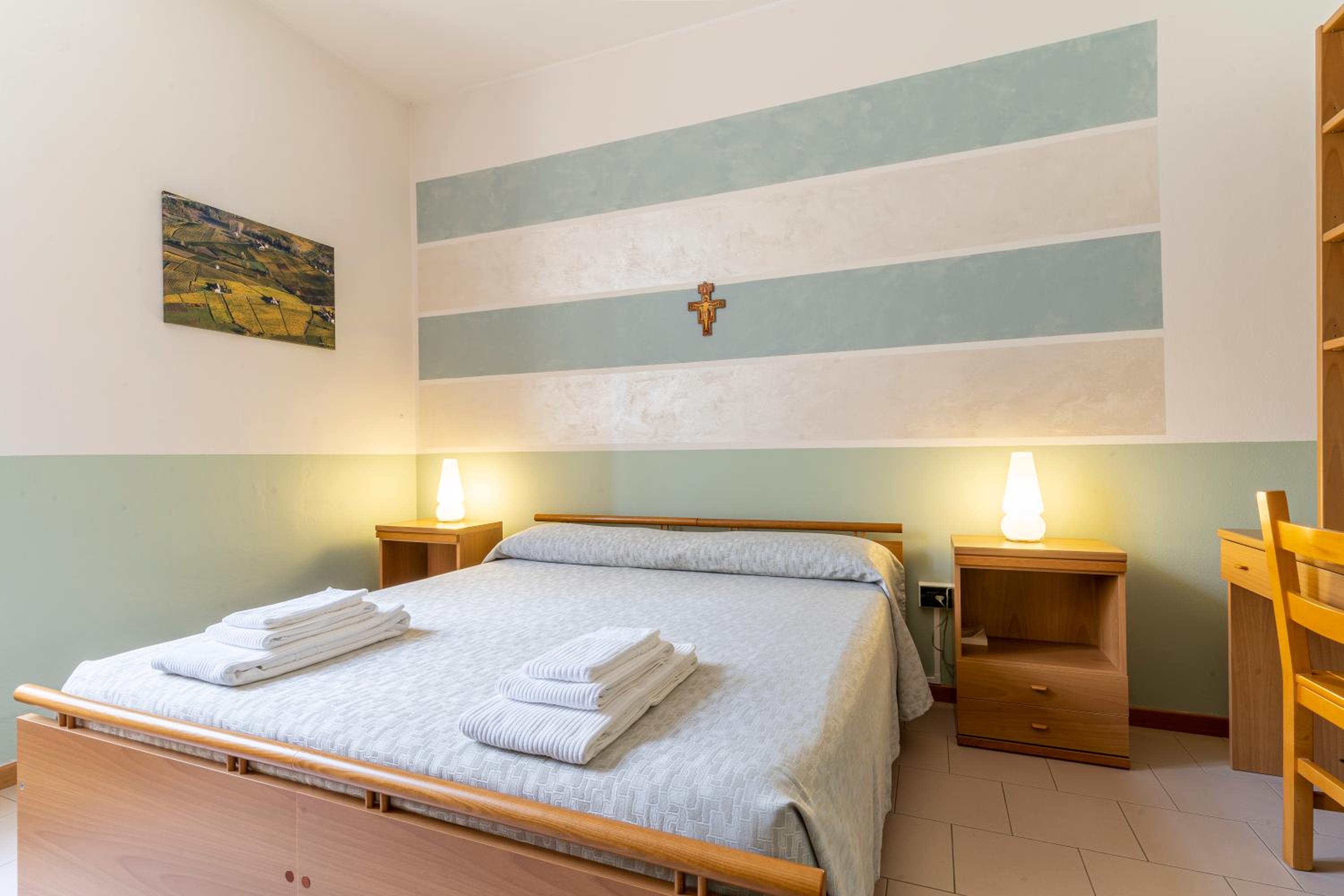 Double Room - Photo 6