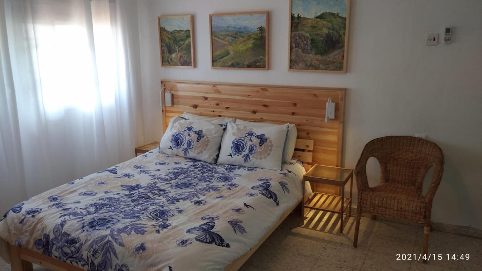 Deluxe Room (2 Adults + 1 Child) - Photo 1