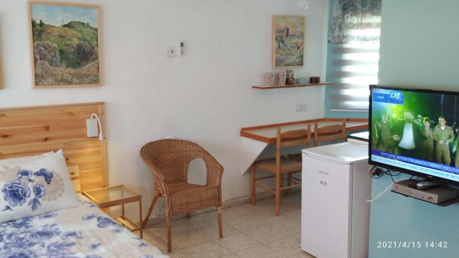 Deluxe Room (2 Adults + 1 Child) - Photo 7