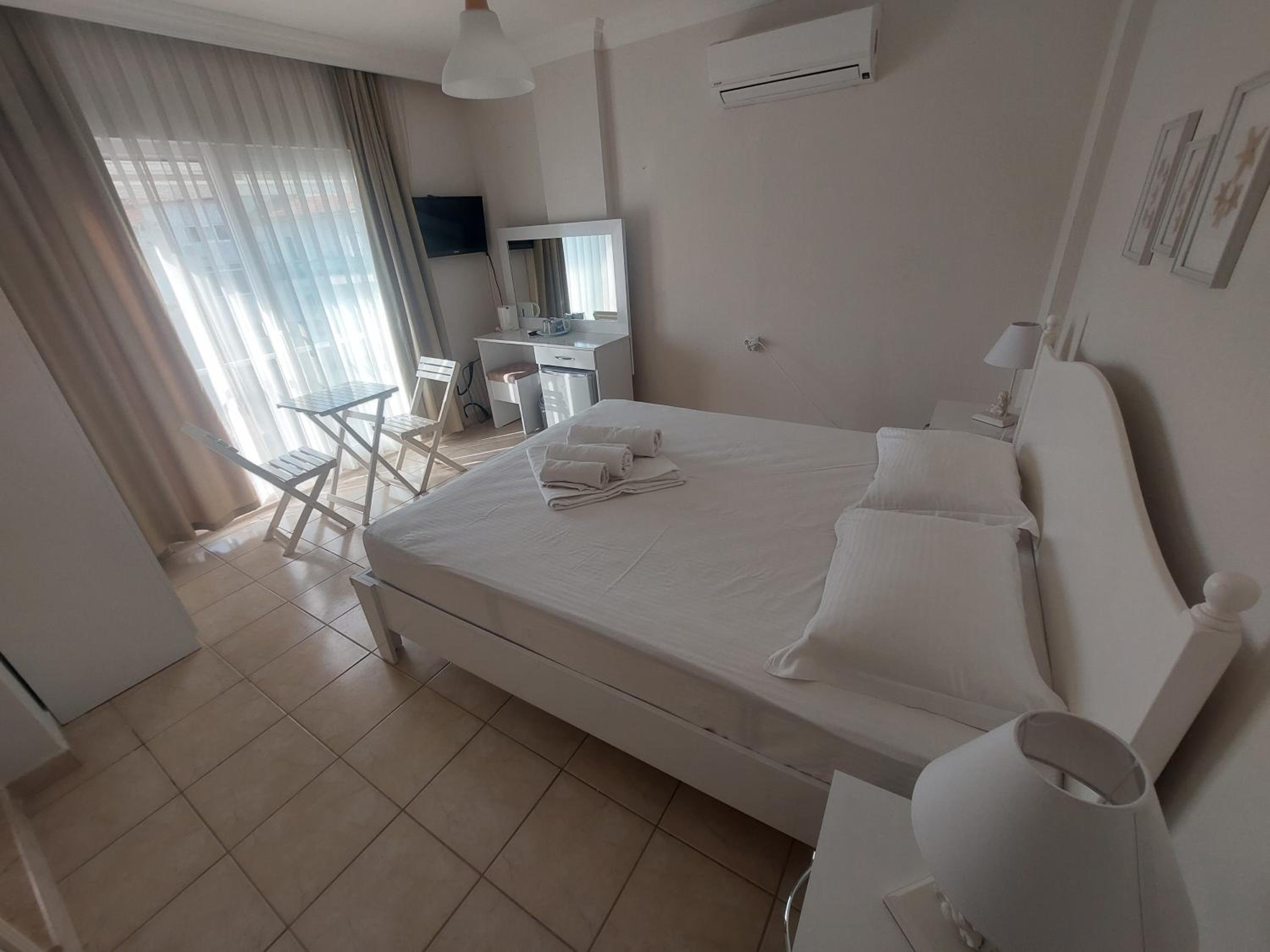 Quarto King com Vista para a Piscina
