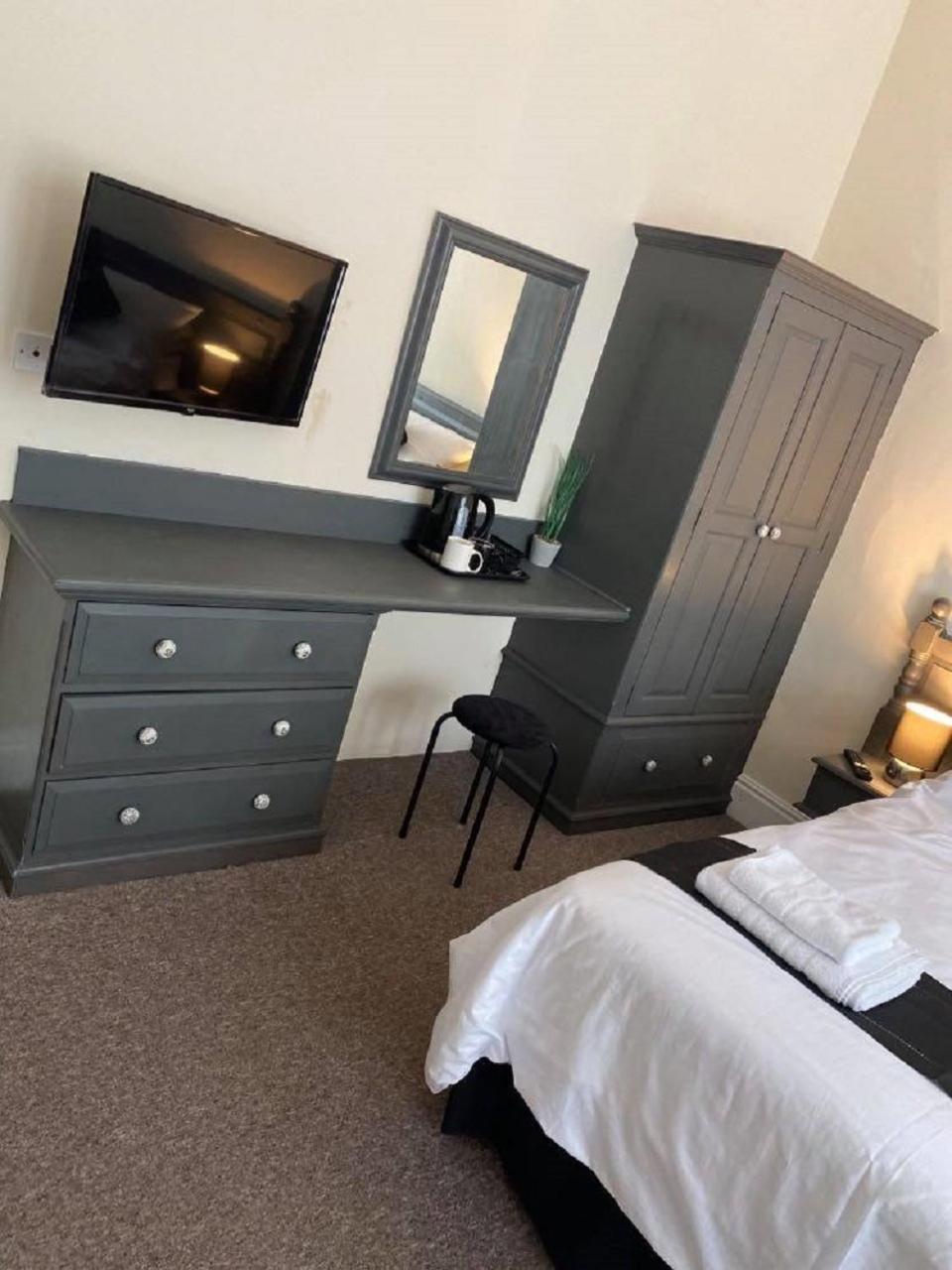 Standard Double Room photo 3