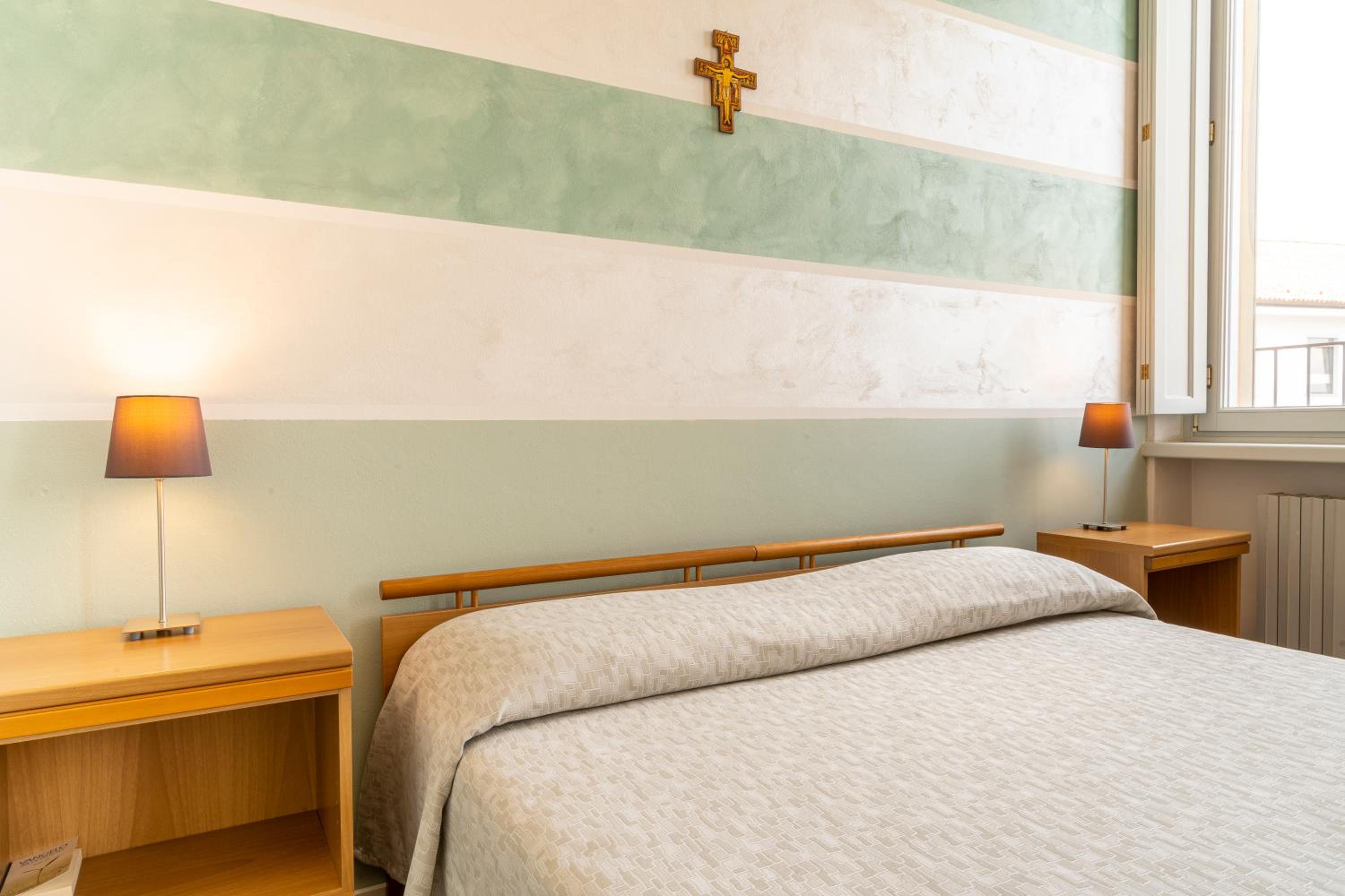 Double Room - Photo 1