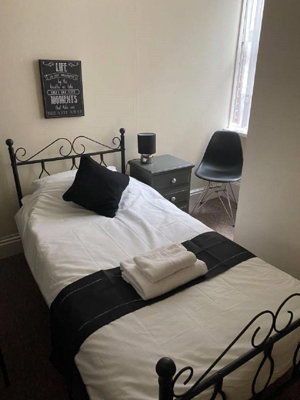 Standard Single Room photo 2
