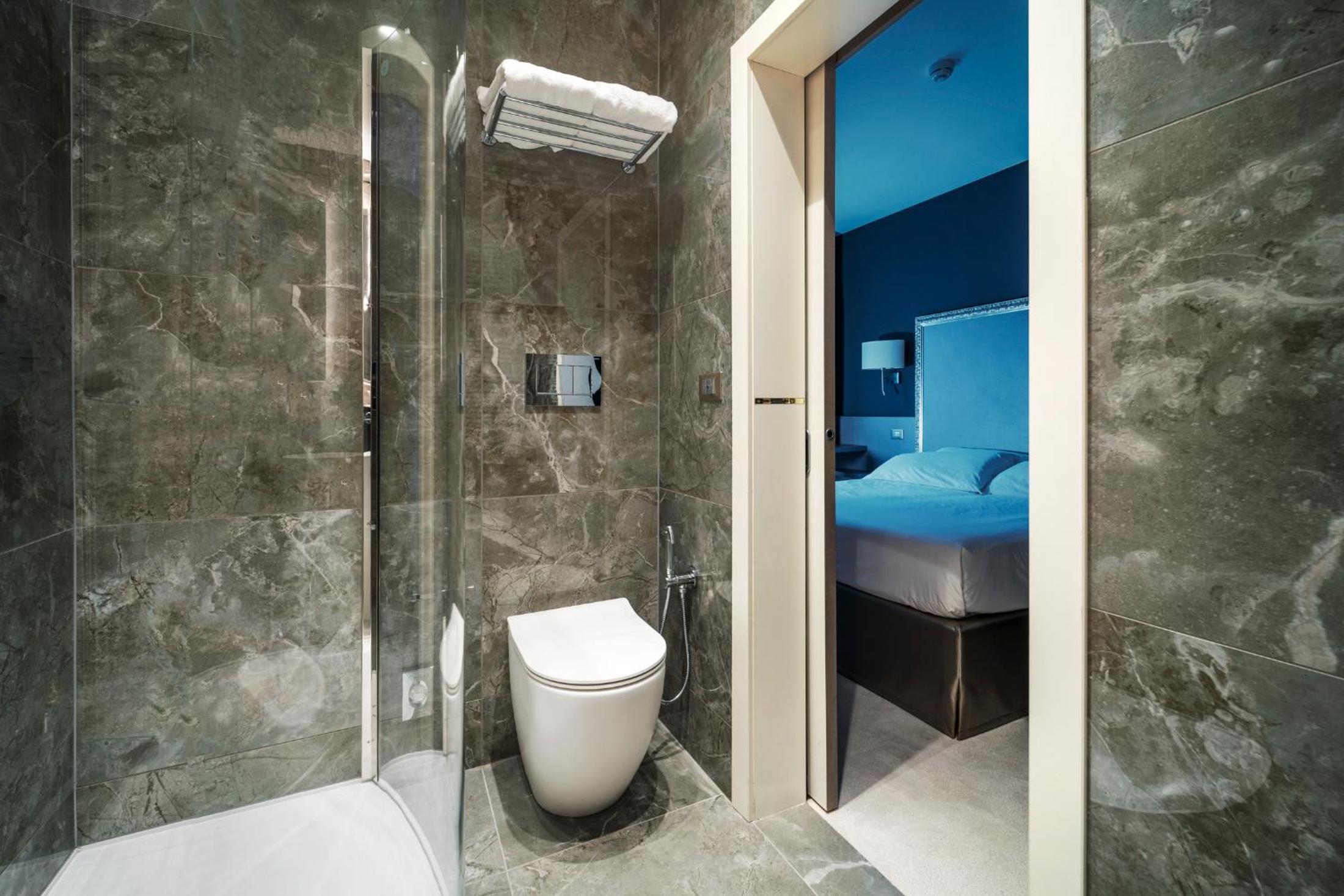 Double or Twin Room photo 2