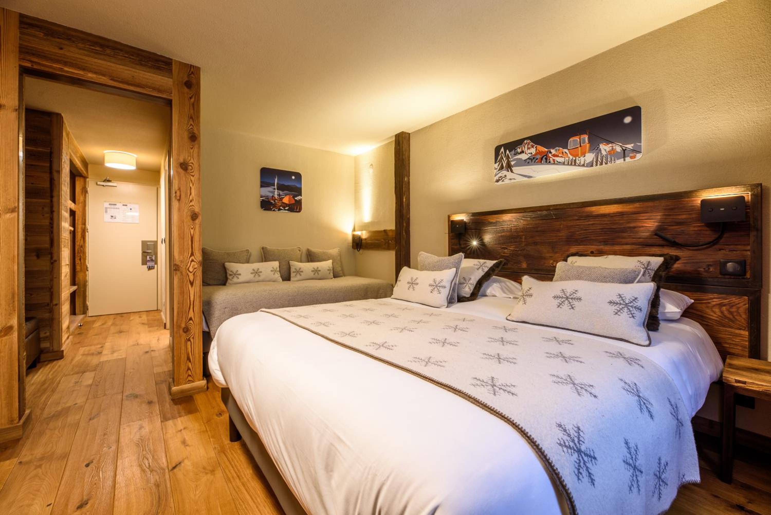 Double or Twin Room with Extra Bed