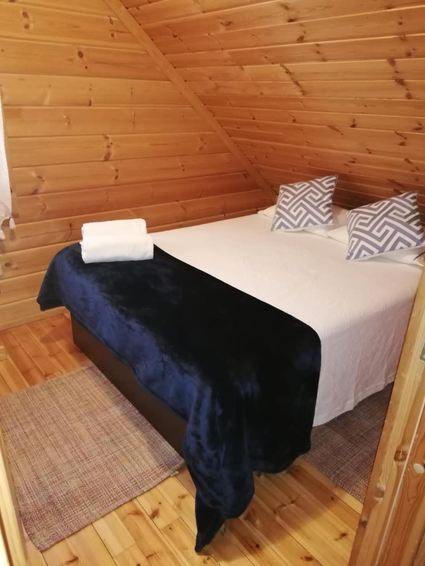 Three-Bedroom Chalet - Photo 8
