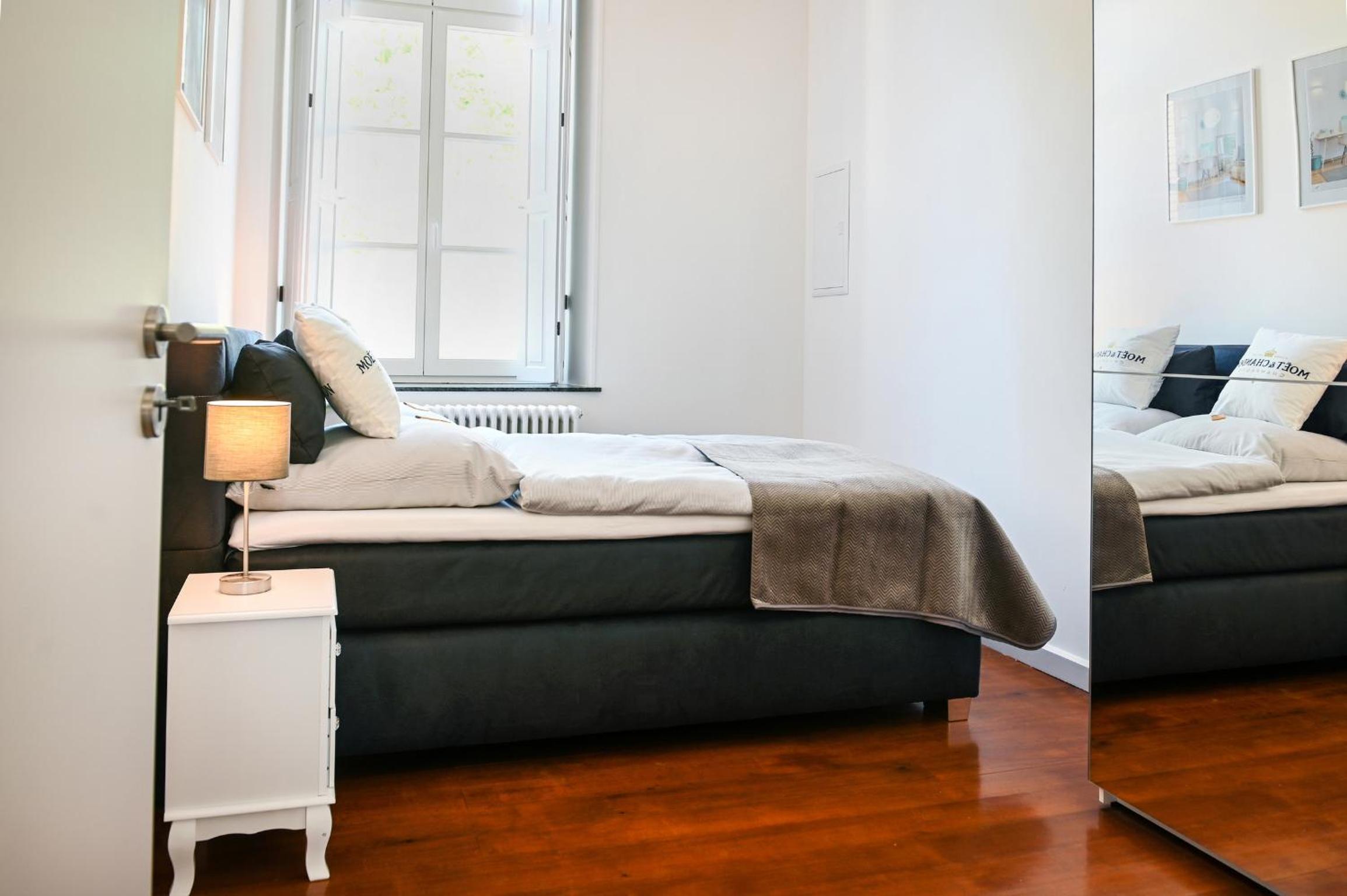 Apartment photo 1